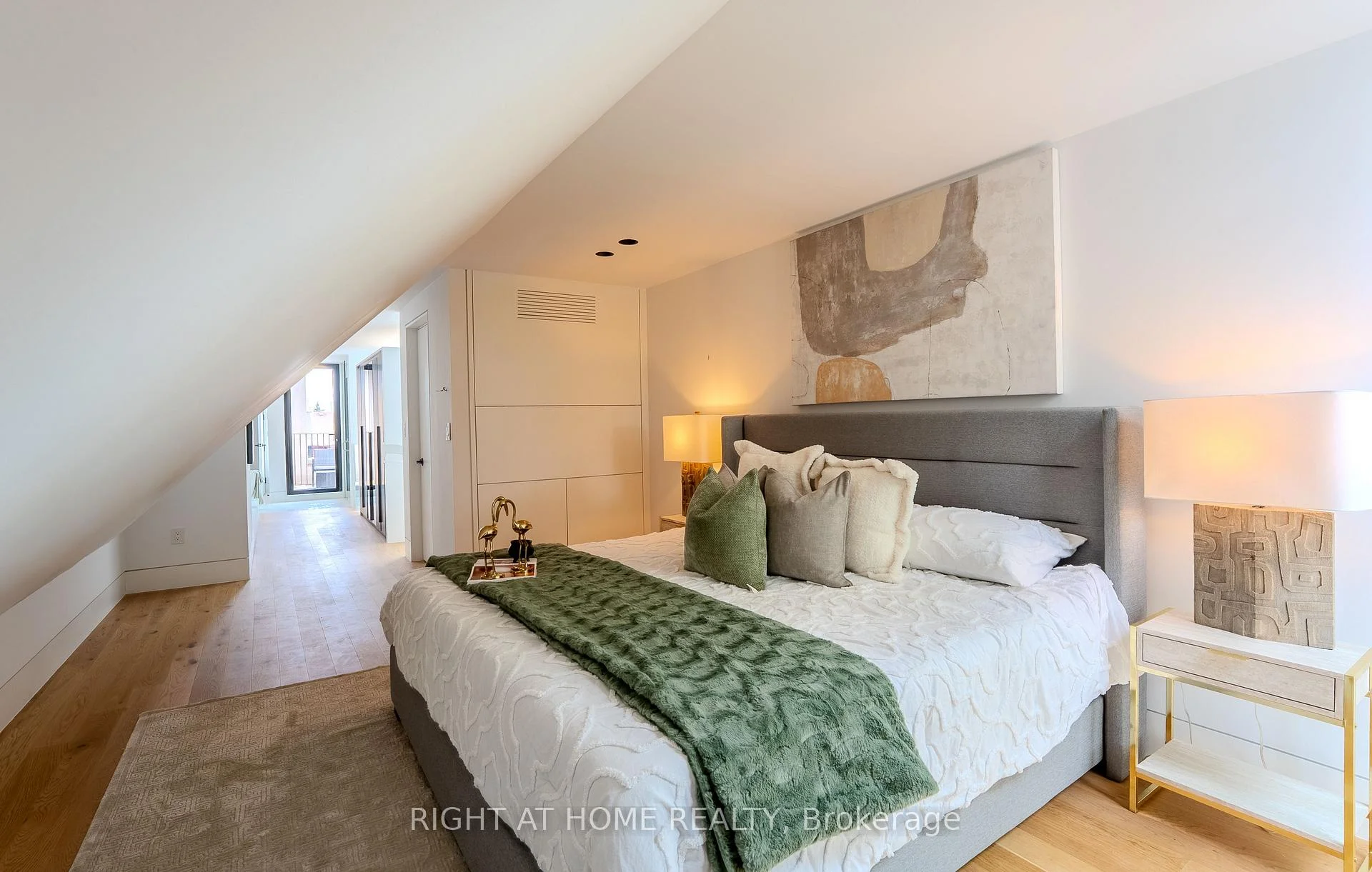 Photo 54 of 79 Northcote Avenue, Toronto, Little Portugal — HOMEH