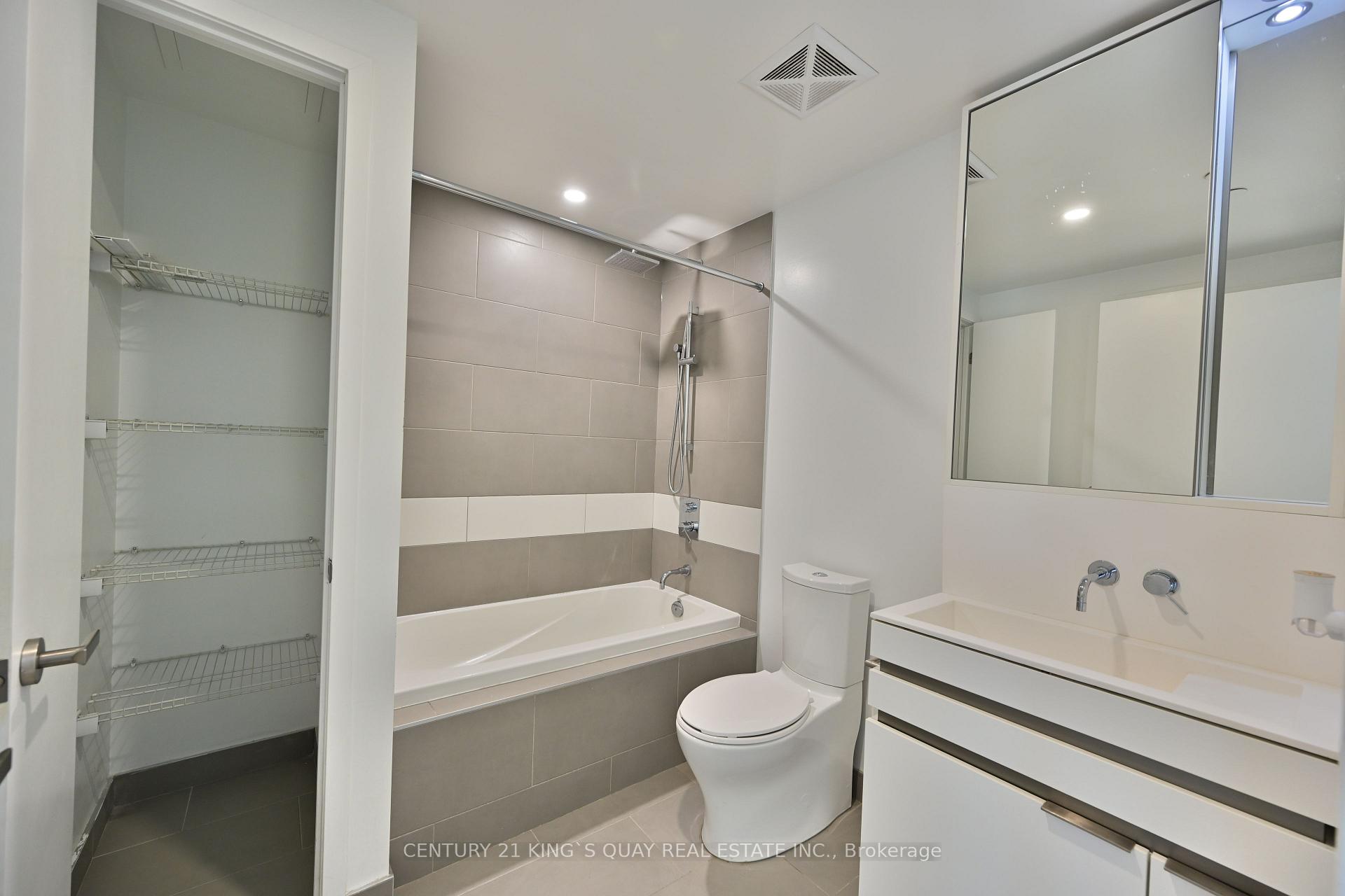 Photo 11 of Unit 1907, 197 Yonge Street, Toronto, Church-Yonge Corridor — HOMEH