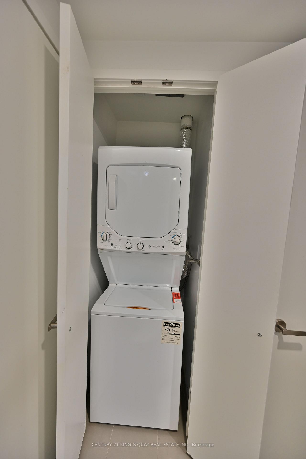 Photo 12 of Unit 1907, 197 Yonge Street, Toronto, Church-Yonge Corridor — HOMEH