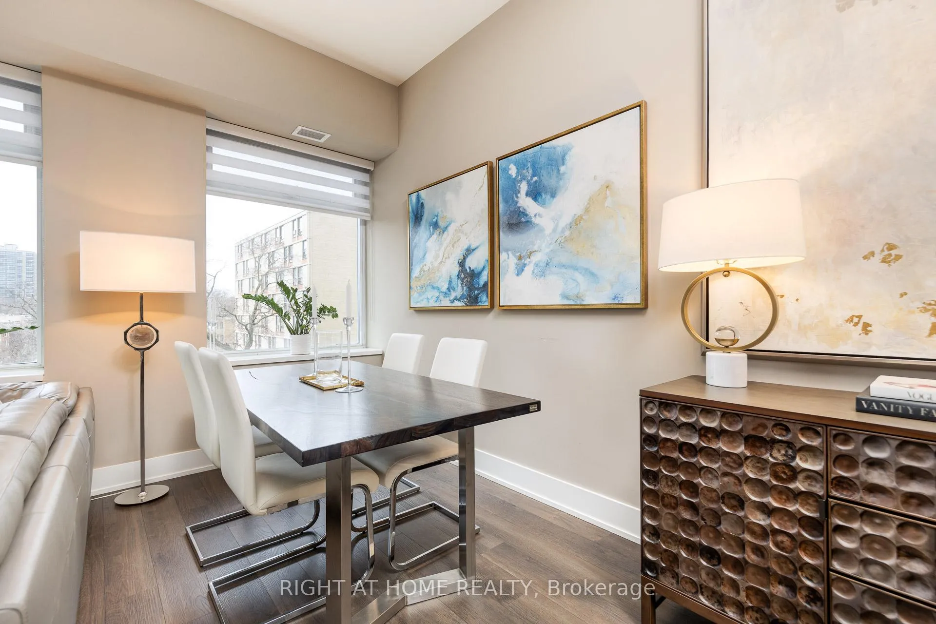Photo 10 of Unit 421, 111 St Clair Avenue W, Toronto, Yonge-St. Clair — HOMEH