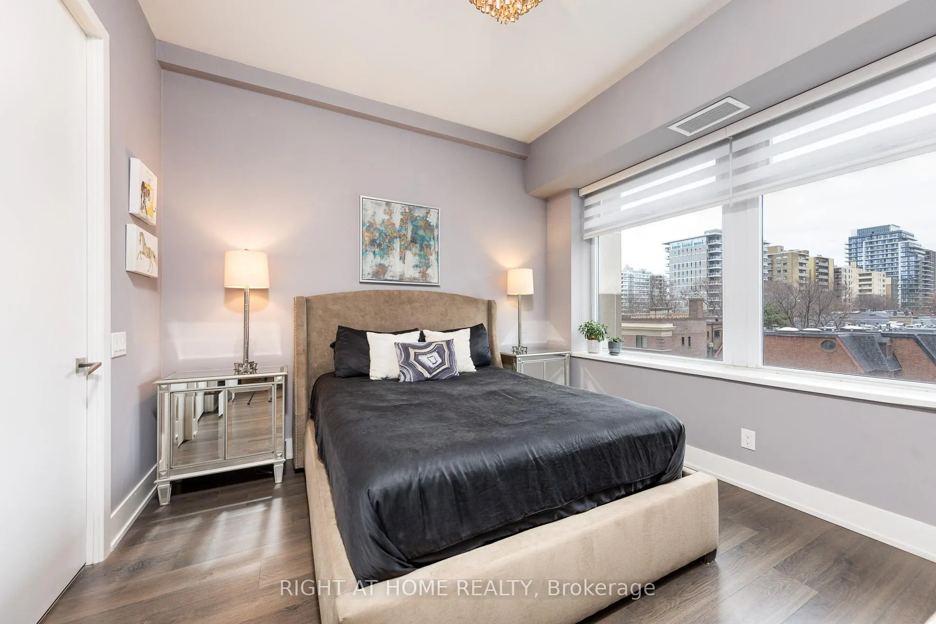 Photo 16 of Unit 421, 111 St Clair Avenue W, Toronto, Yonge-St. Clair — HOMEH