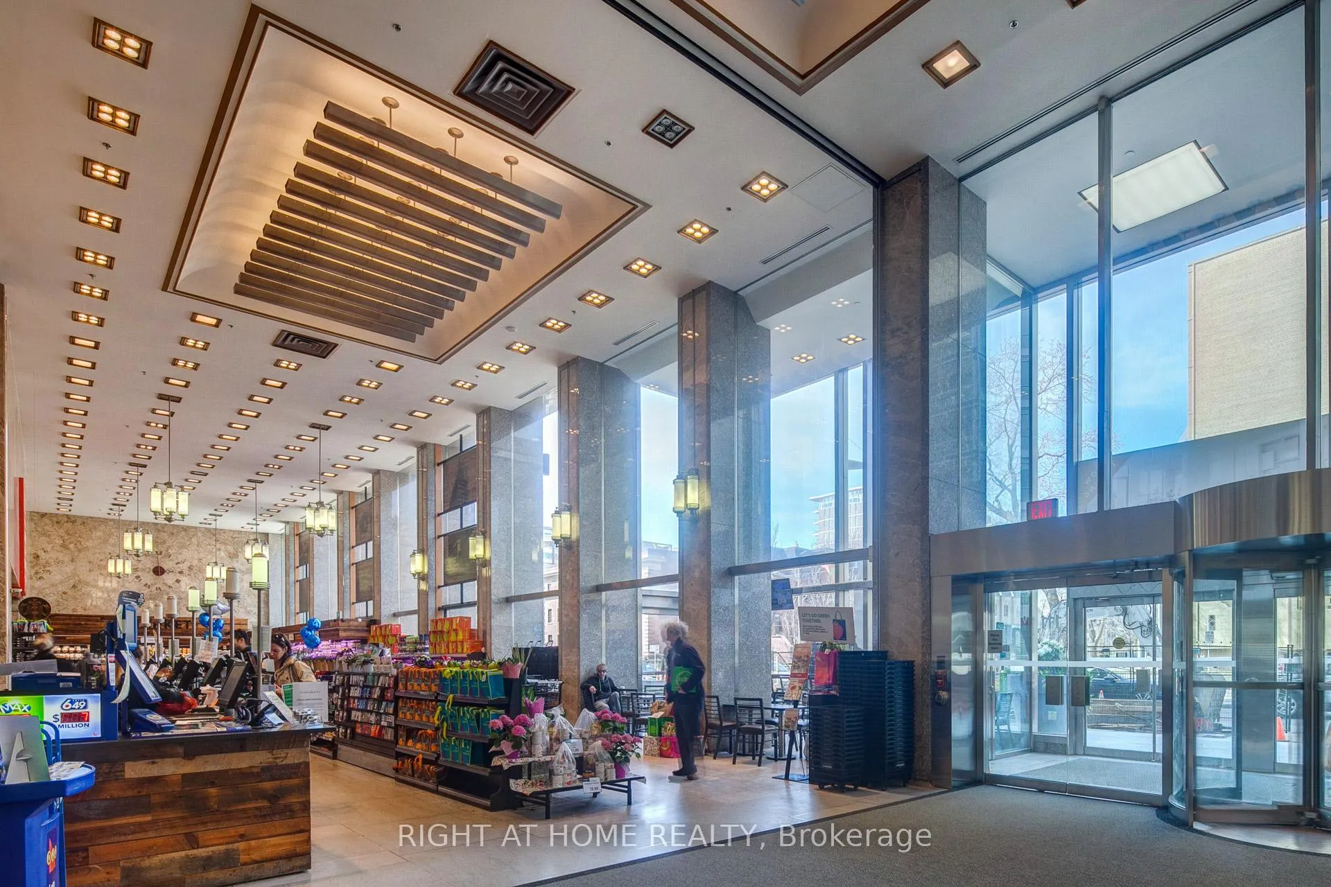 Photo 30 of Unit 421, 111 St Clair Avenue W, Toronto, Yonge-St. Clair — HOMEH