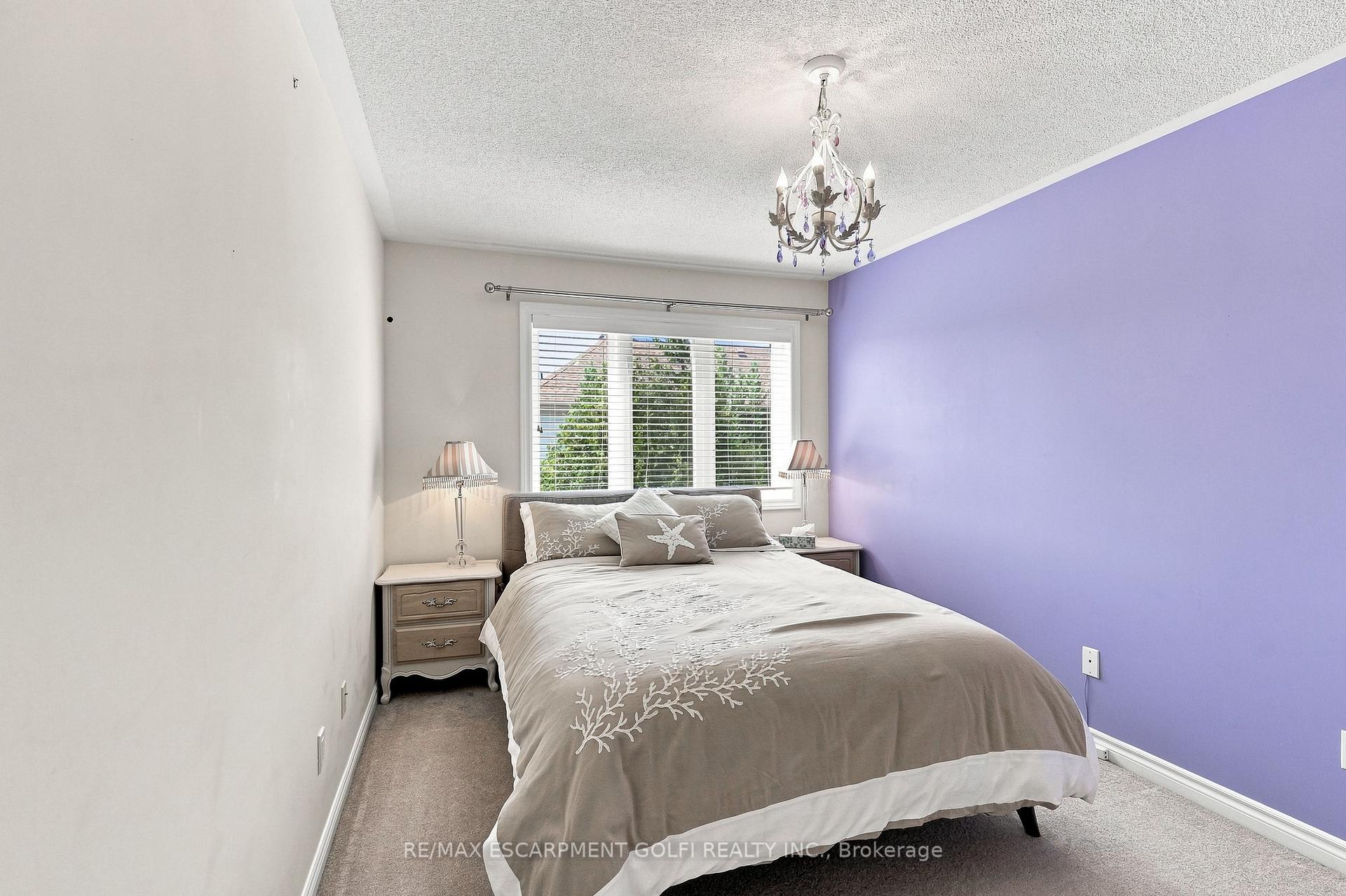 Photo 15 of 1050 Ryckman Common, Burlington, Freeman — HOMEH
