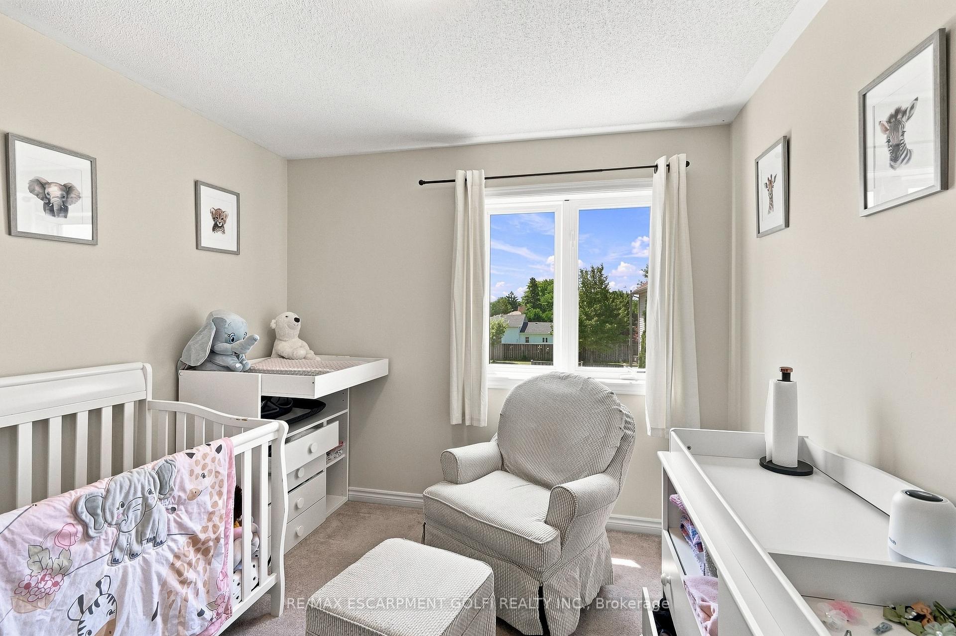 Photo 16 of 1050 Ryckman Common, Burlington, Freeman — HOMEH