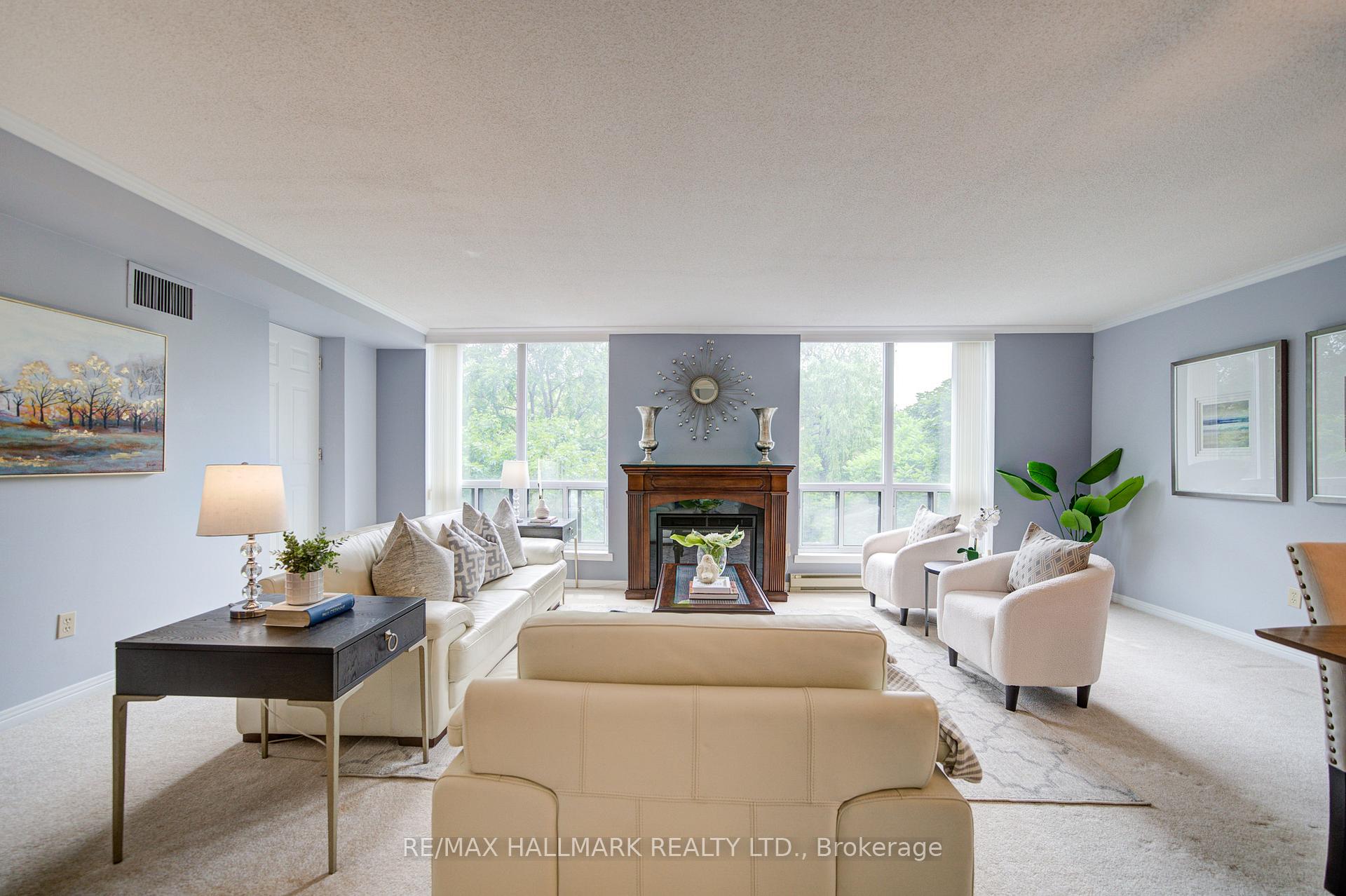 Photo 10 of Unit 208, 30 Wilson Street, Markham, Old Markham Village — HOMEH