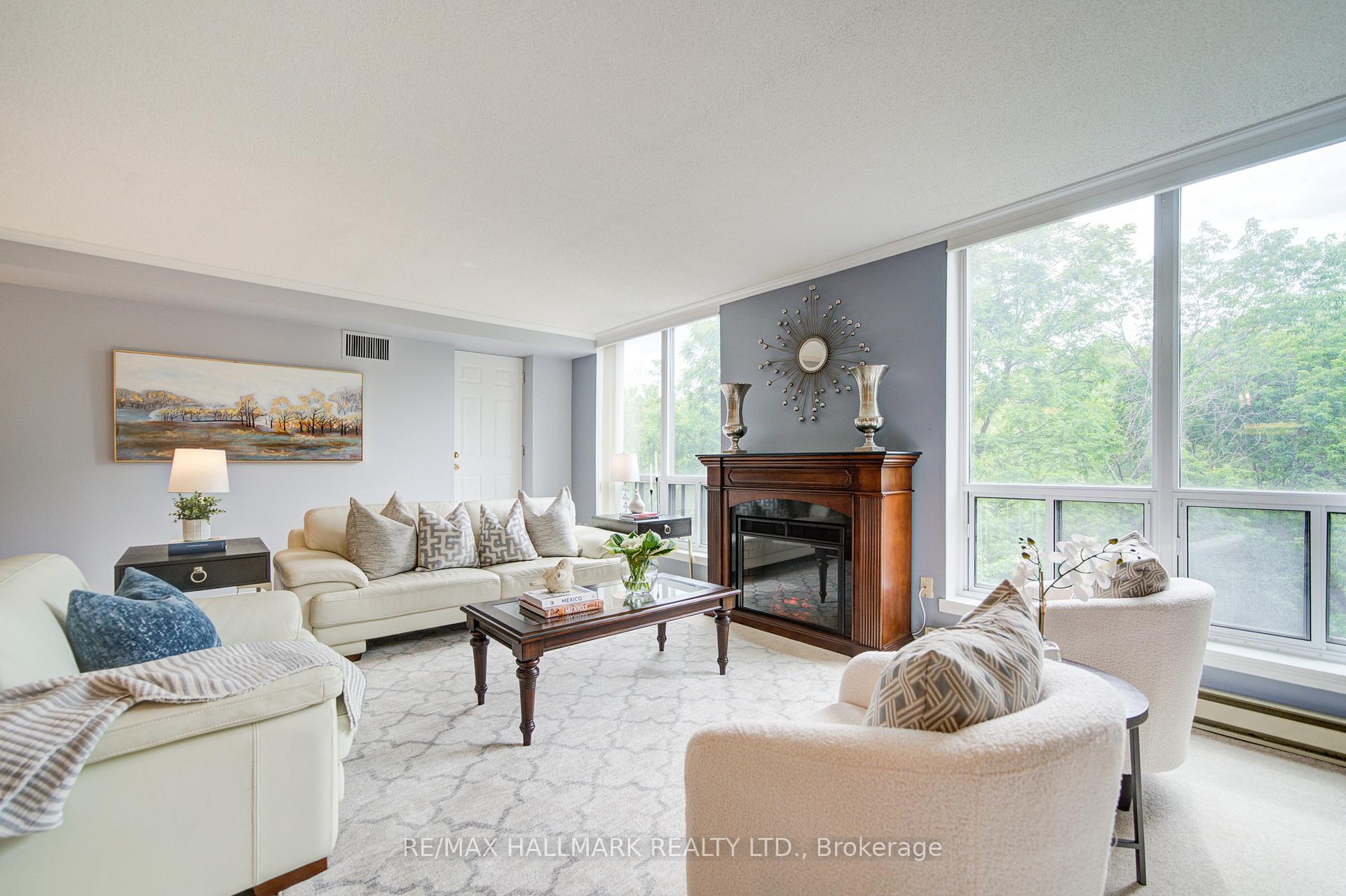 Photo 14 of Unit 208, 30 Wilson Street, Markham, Old Markham Village — HOMEH