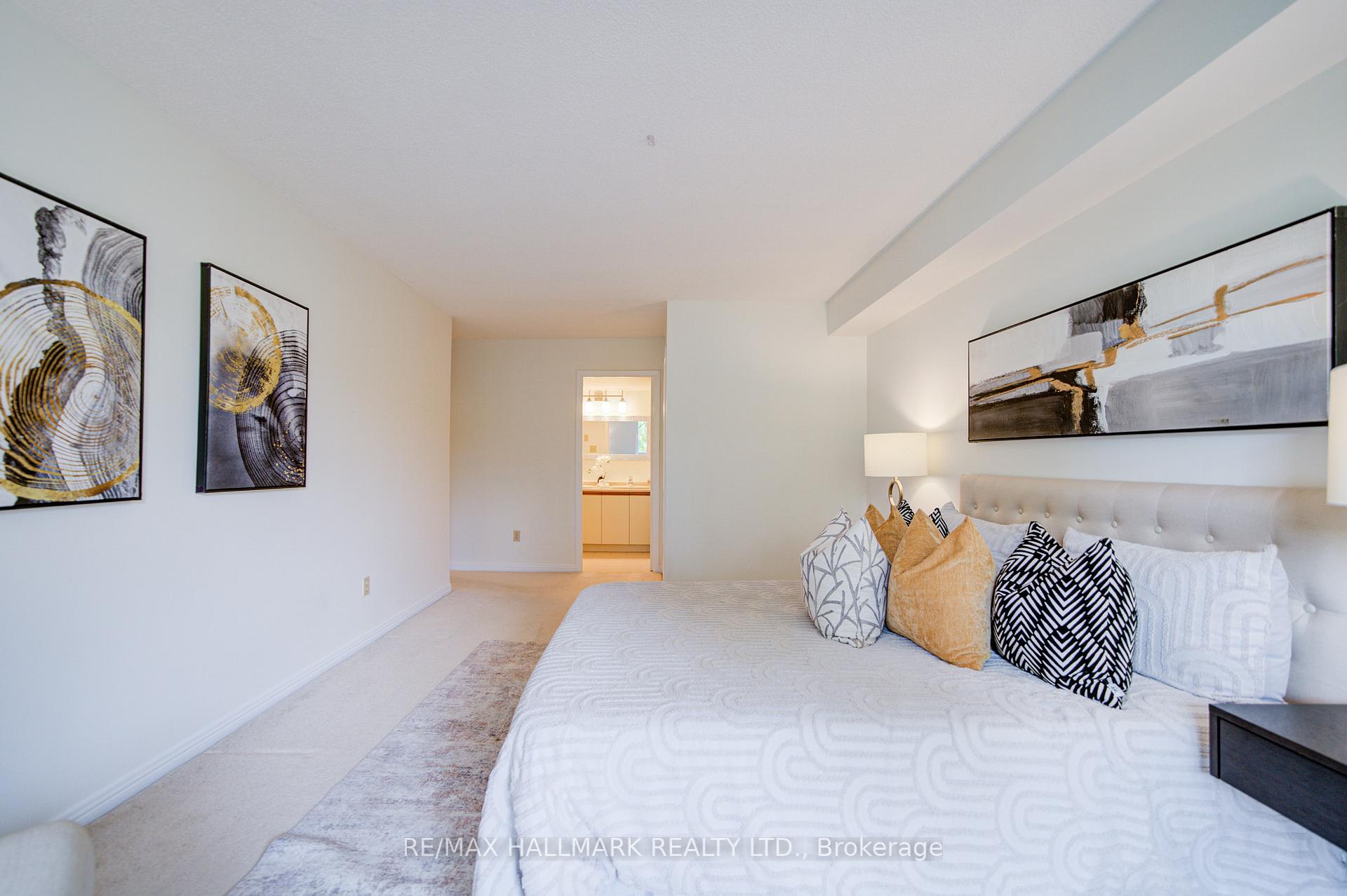 Photo 31 of Unit 208, 30 Wilson Street, Markham, Old Markham Village — HOMEH