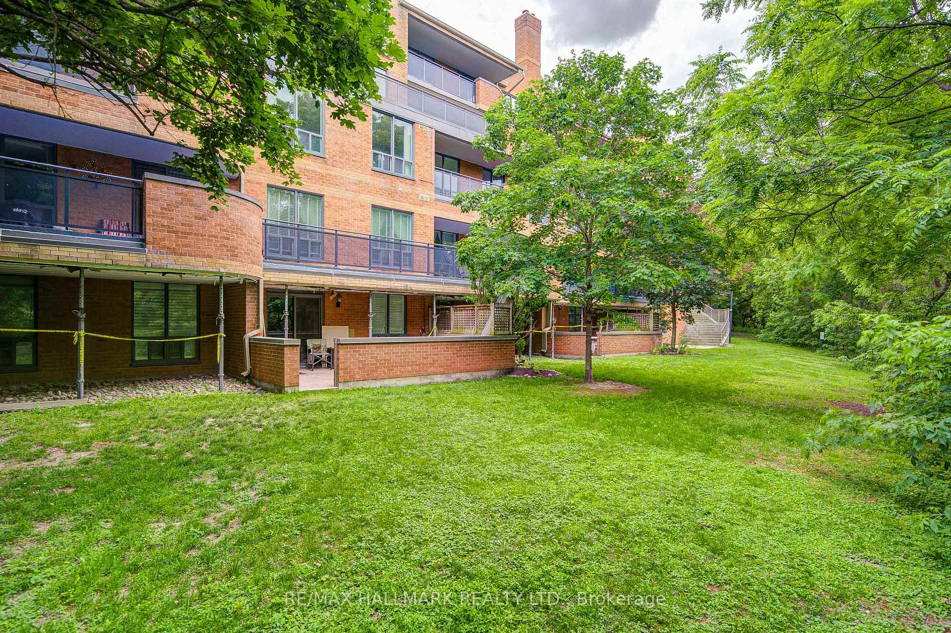 Photo 40 of Unit 208, 30 Wilson Street, Markham, Old Markham Village — HOMEH