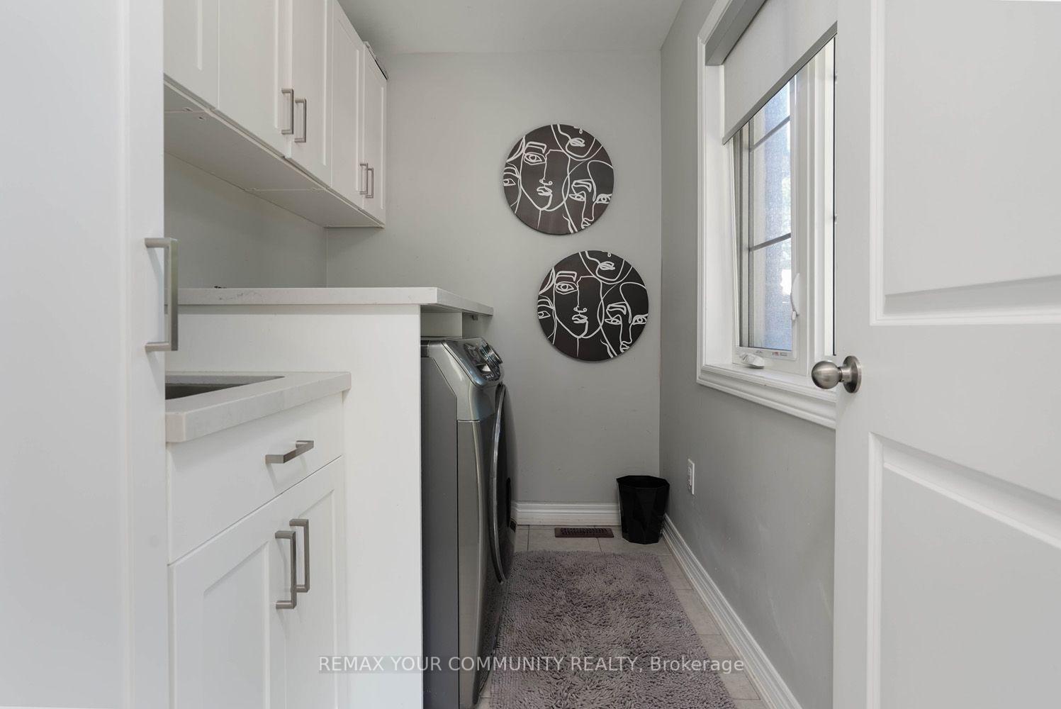 Photo 8 of 6 Globemaster Lane, Richmond Hill, Oak Ridges — HOMEH