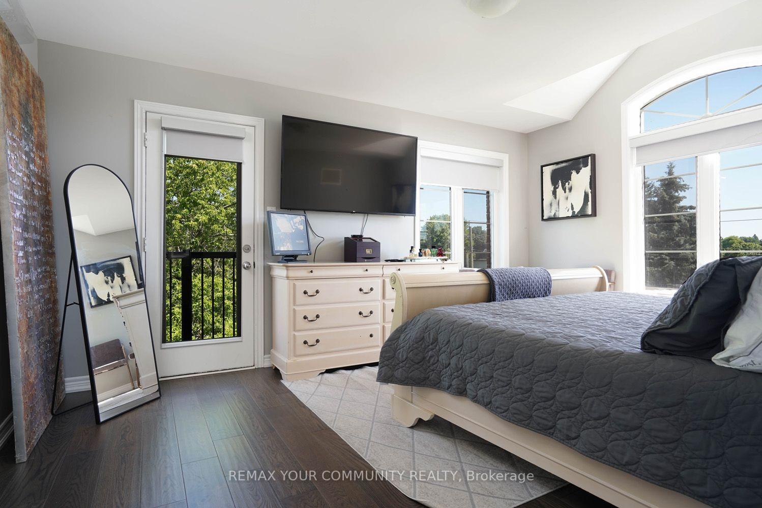 Photo 23 of 6 Globemaster Lane, Richmond Hill, Oak Ridges — HOMEH