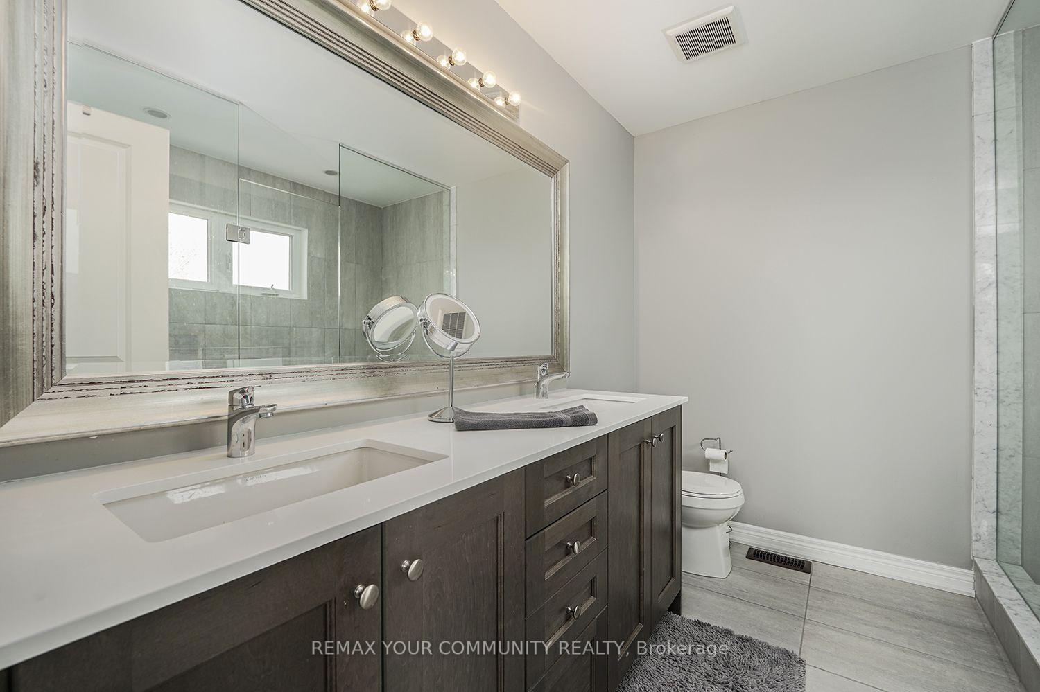 Photo 24 of 6 Globemaster Lane, Richmond Hill, Oak Ridges — HOMEH