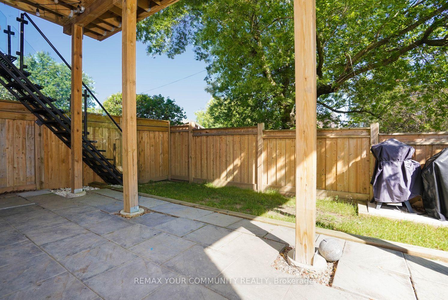 Photo 36 of 6 Globemaster Lane, Richmond Hill, Oak Ridges — HOMEH