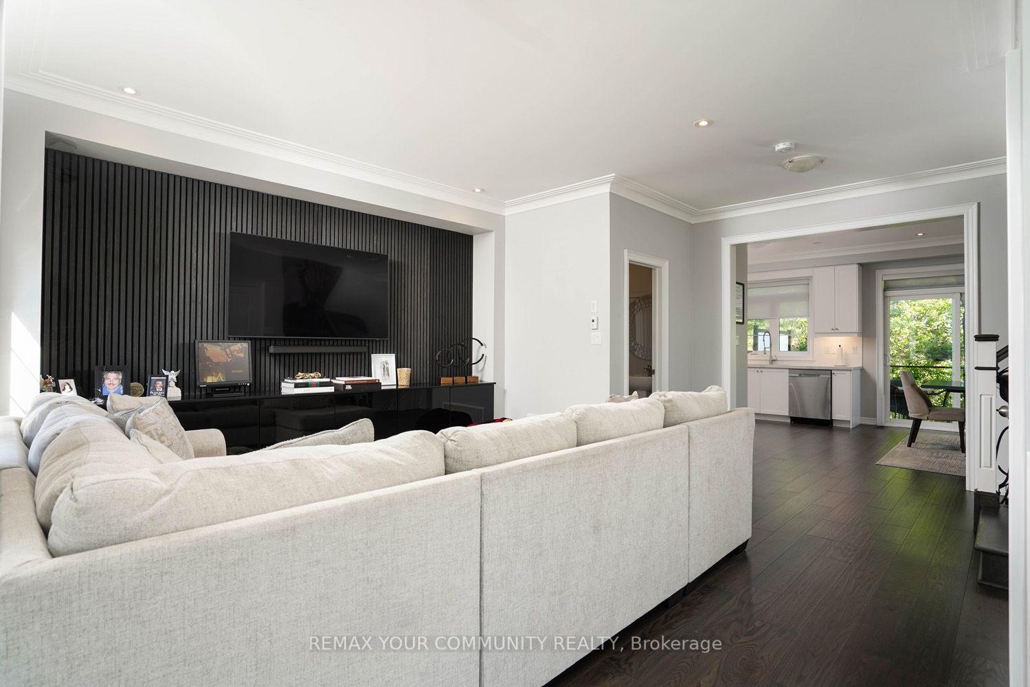 Photo 15 of 6 Globemaster Lane, Richmond Hill, Oak Ridges — HOMEH