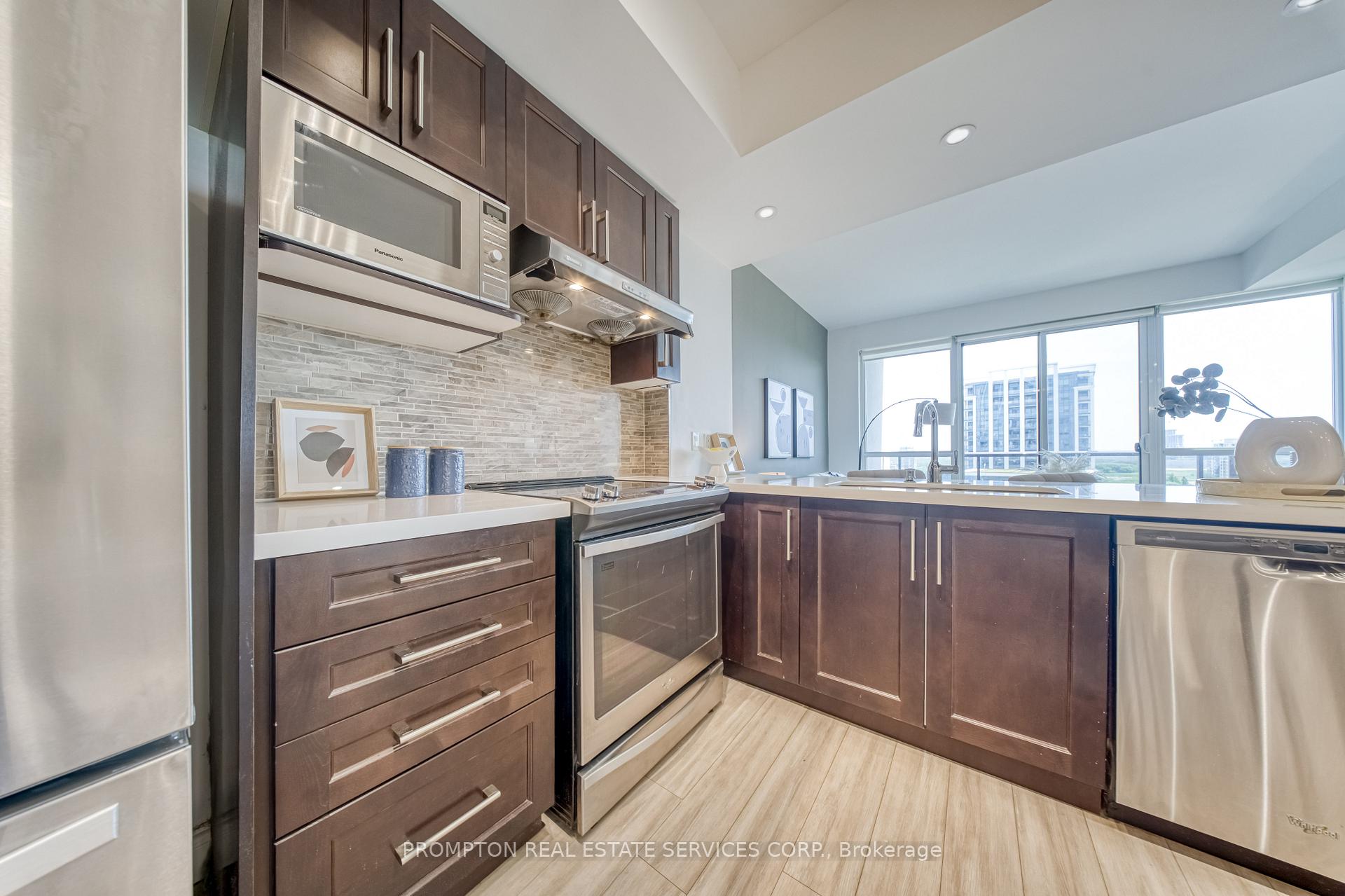 Photo 9 of Unit 1208, 38 Cedarland Drive, Markham, Unionville — HOMEH