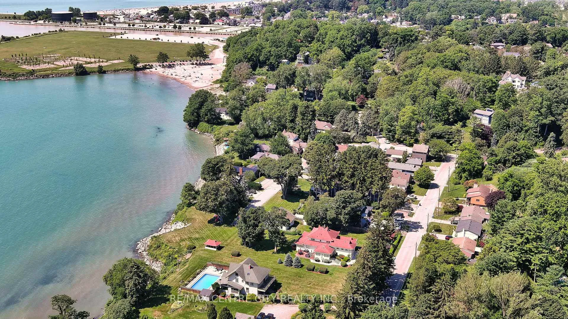 Photo 5 of 174 Brayside Street, Central Elgin, Port Stanley — HOMEH