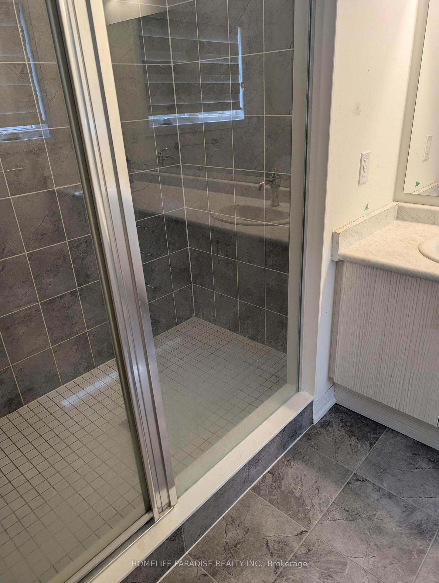 Photo 15 of Unit 3, 15 Blacklock Street E, Cambridge, Westview — HOMEH