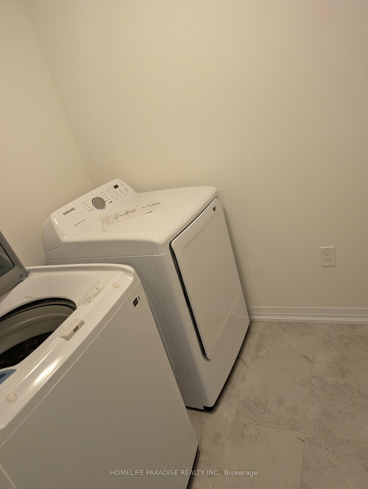 Photo 17 of Unit 3, 15 Blacklock Street E, Cambridge, Westview — HOMEH