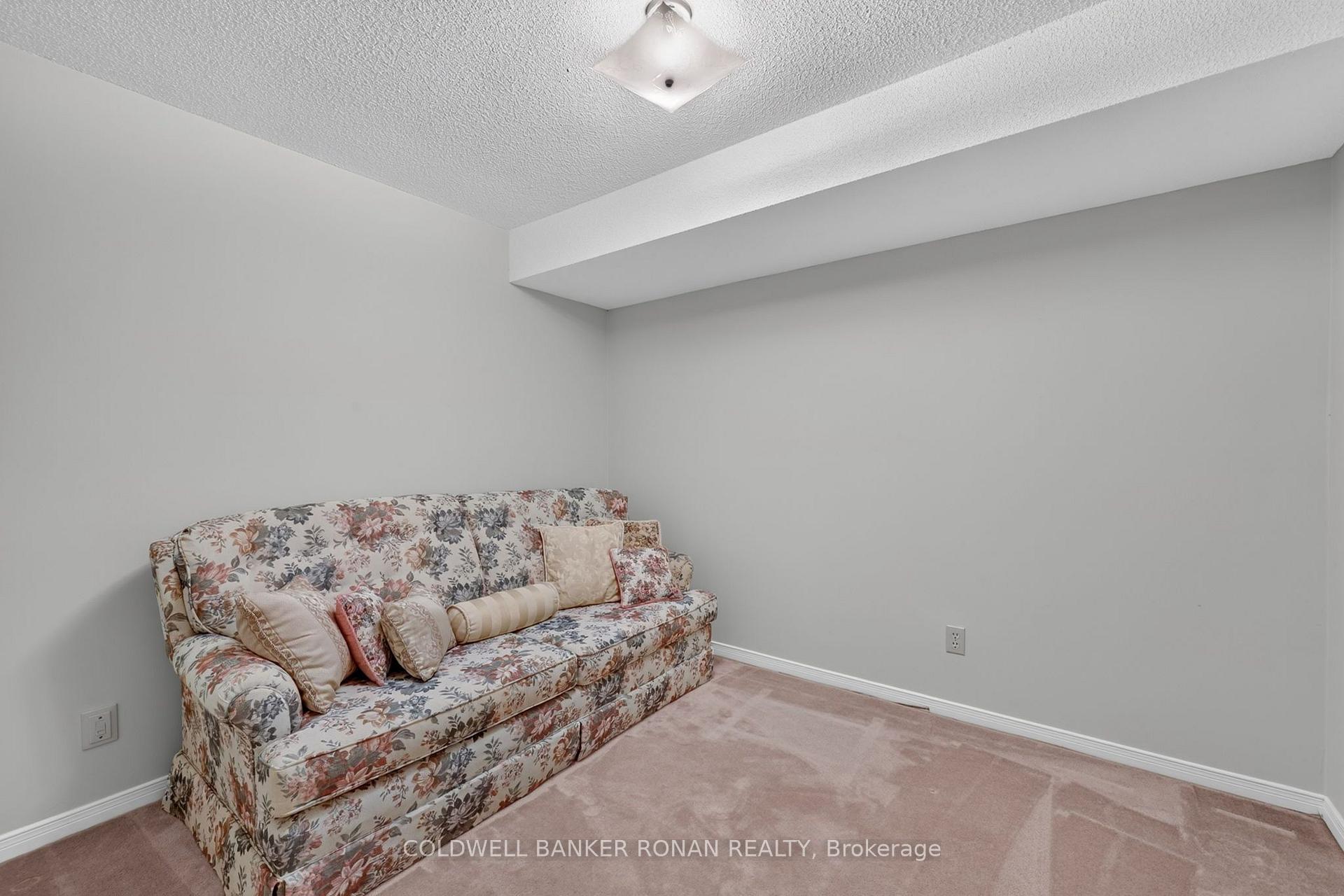 Photo 27 of Unit 11, 101 Green Briar Road, New Tecumseth, Alliston — HOMEH