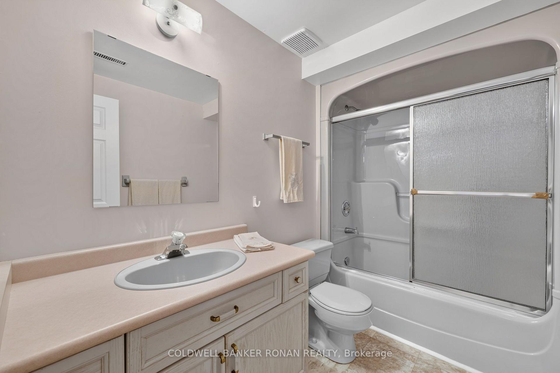 Photo 31 of Unit 11, 101 Green Briar Road, New Tecumseth, Alliston — HOMEH