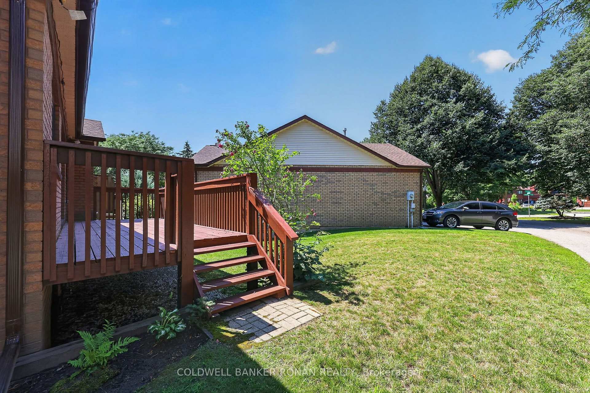 Photo 34 of Unit 11, 101 Green Briar Road, New Tecumseth, Alliston — HOMEH