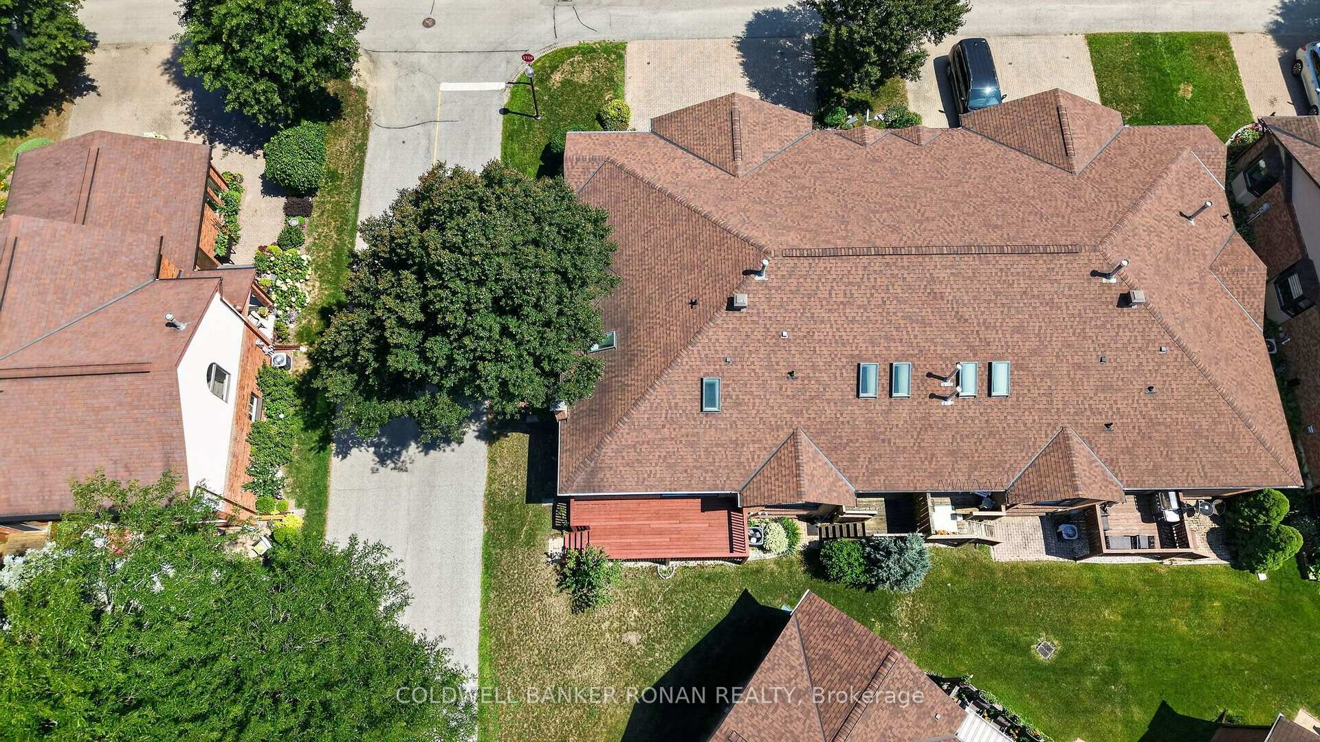 Photo 36 of Unit 11, 101 Green Briar Road, New Tecumseth, Alliston — HOMEH