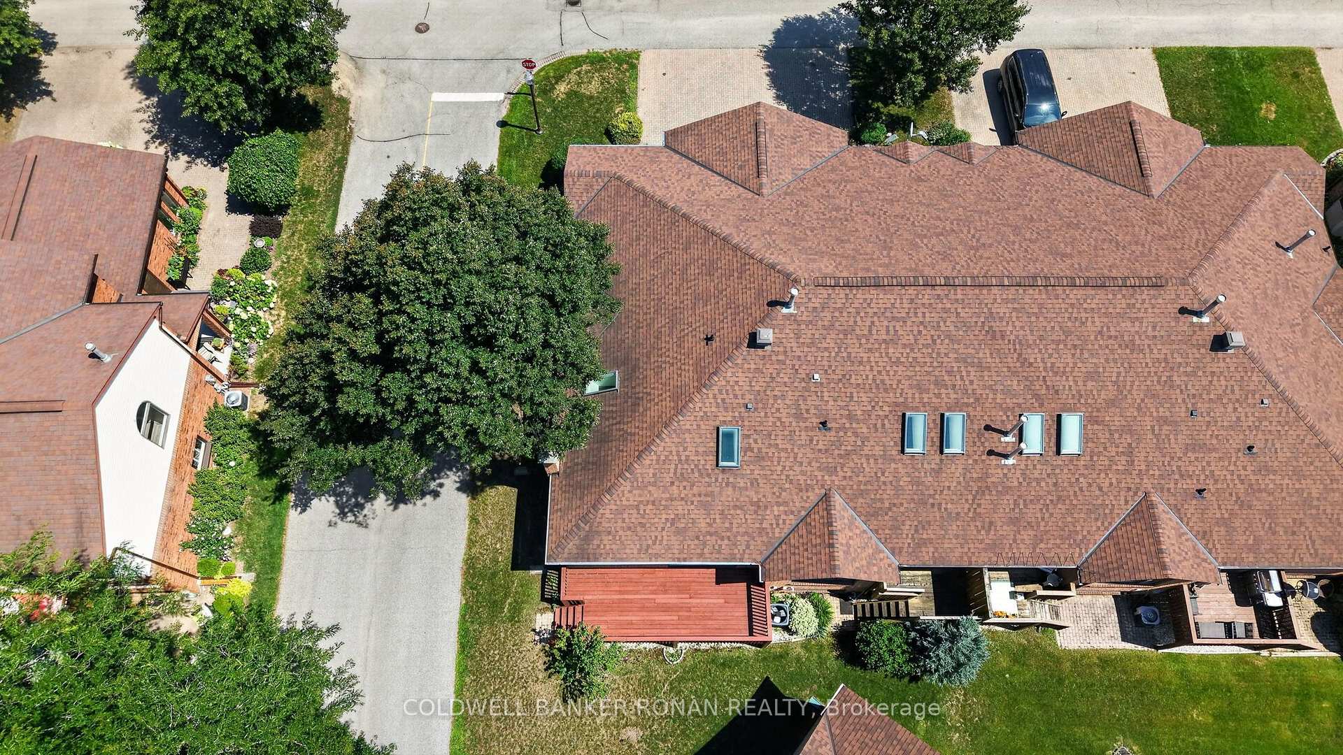 Photo 37 of Unit 11, 101 Green Briar Road, New Tecumseth, Alliston — HOMEH