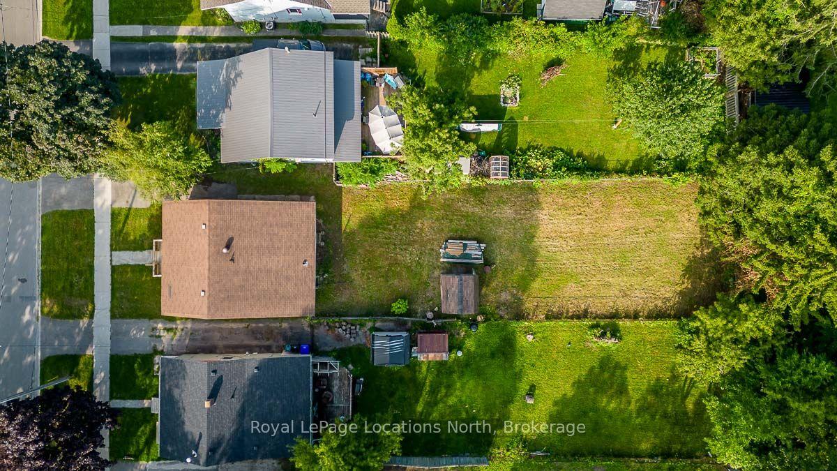Photo 2 of 107 Eighth Street, Collingwood — HOMEH