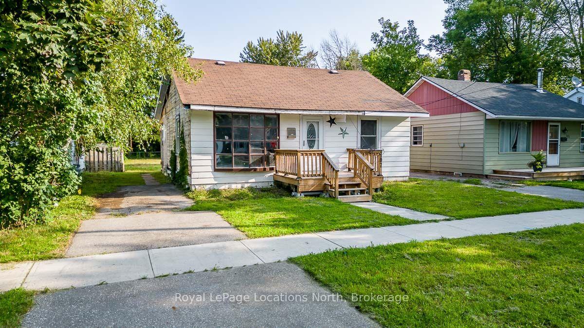 Photo 5 of 107 Eighth Street, Collingwood — HOMEH