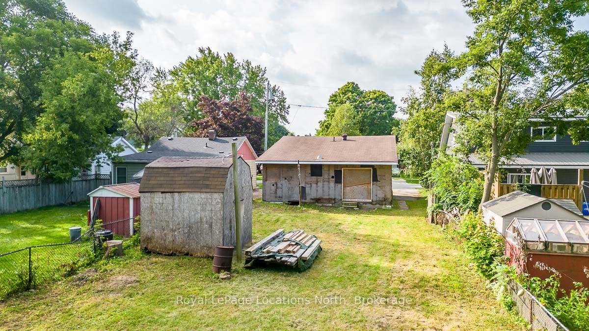 Photo 8 of 107 Eighth Street, Collingwood — HOMEH