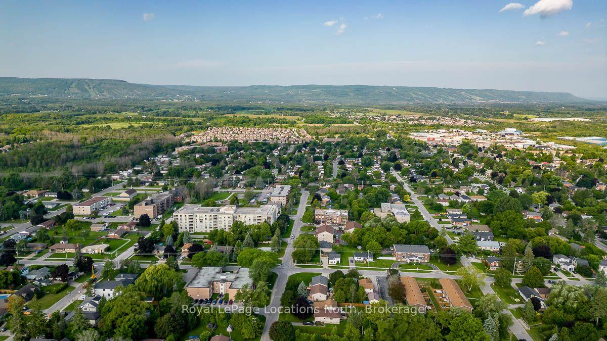 Photo 9 of 107 Eighth Street, Collingwood — HOMEH