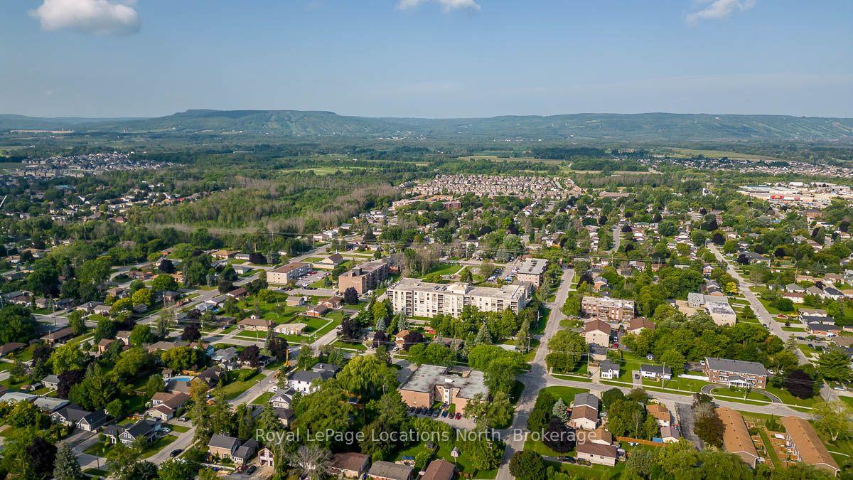 Photo 16 of 107 Eighth Street, Collingwood — HOMEH