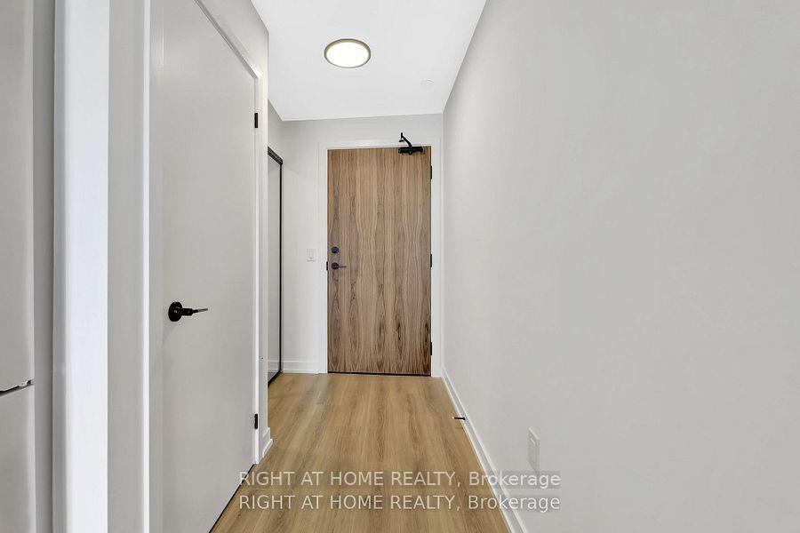 Photo 10 of Unit 401, 10 Lagerfeld Drive, Brampton, Northwest Brampton — HOMEH