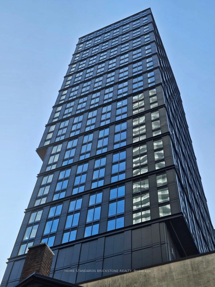 Front of Unit 3015, 82 Dalhousie Street