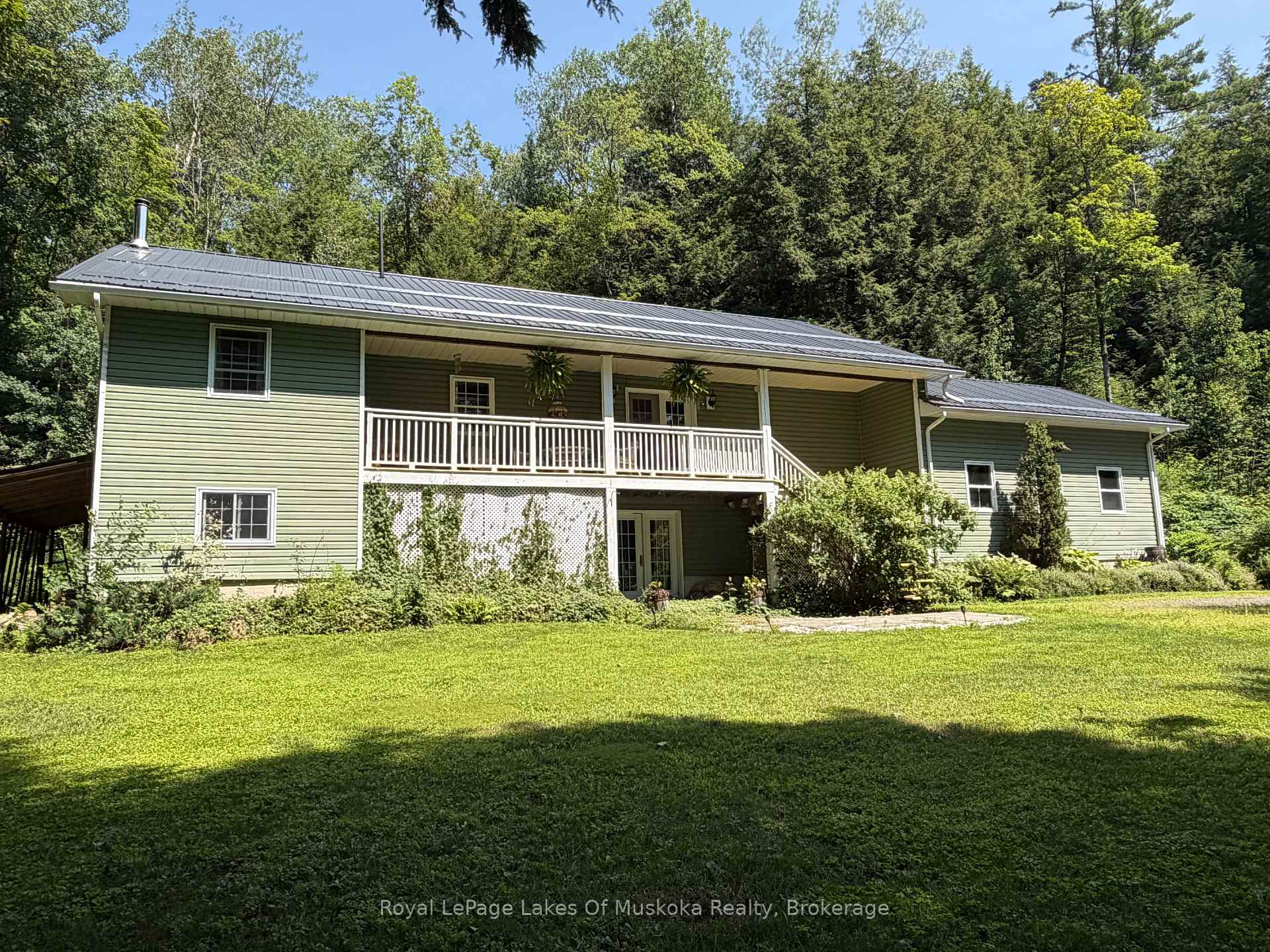 Photo 3 of 1185 Miriam Drive, Bracebridge, Oakley — HOMEH