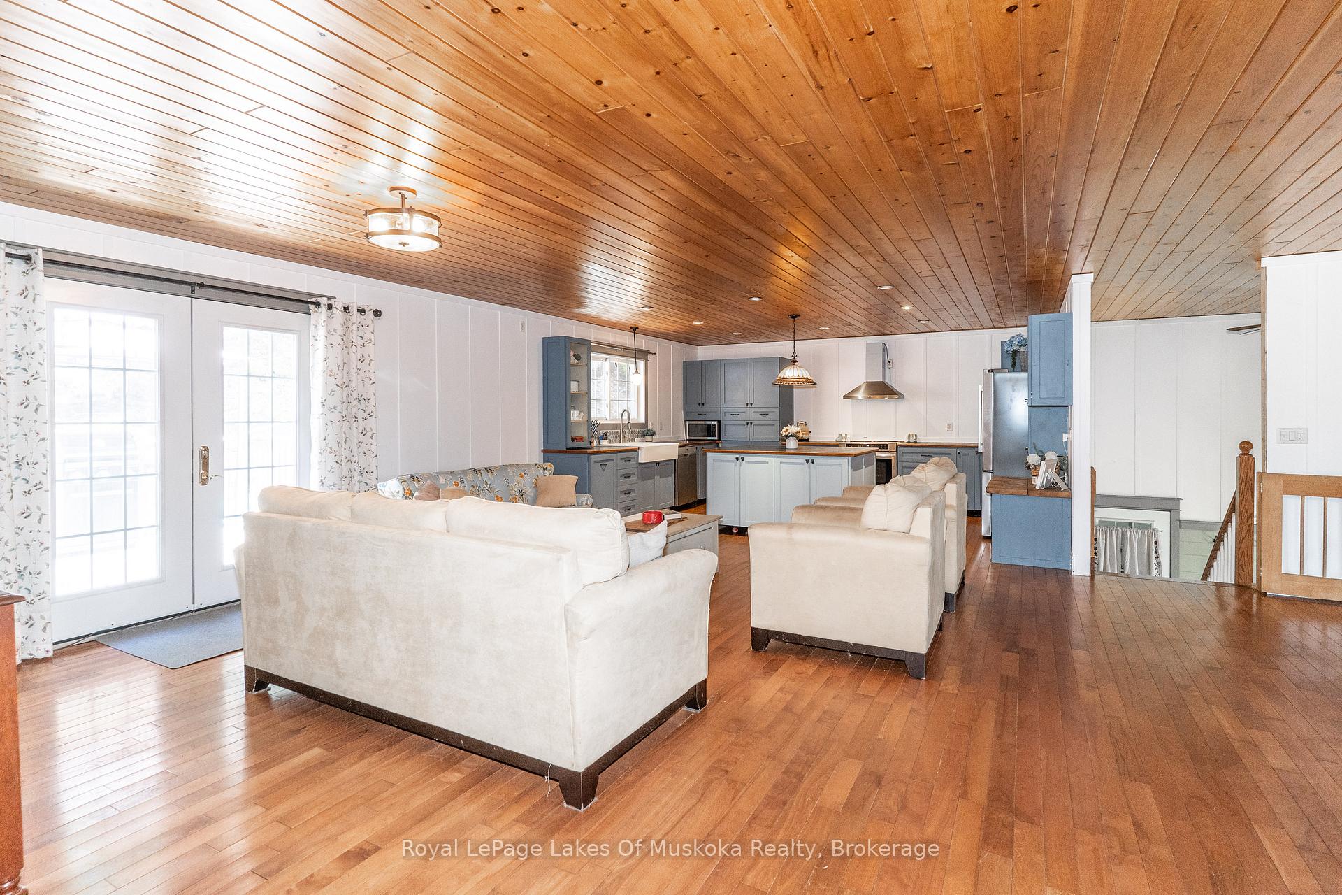 Photo 11 of 1185 Miriam Drive, Bracebridge, Oakley — HOMEH