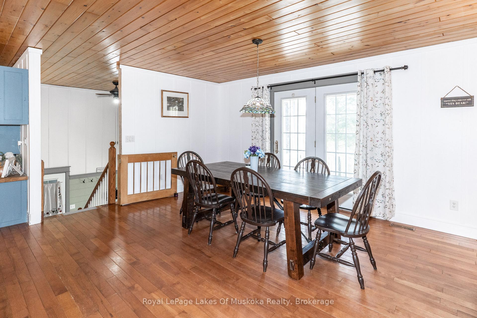 Photo 12 of 1185 Miriam Drive, Bracebridge, Oakley — HOMEH