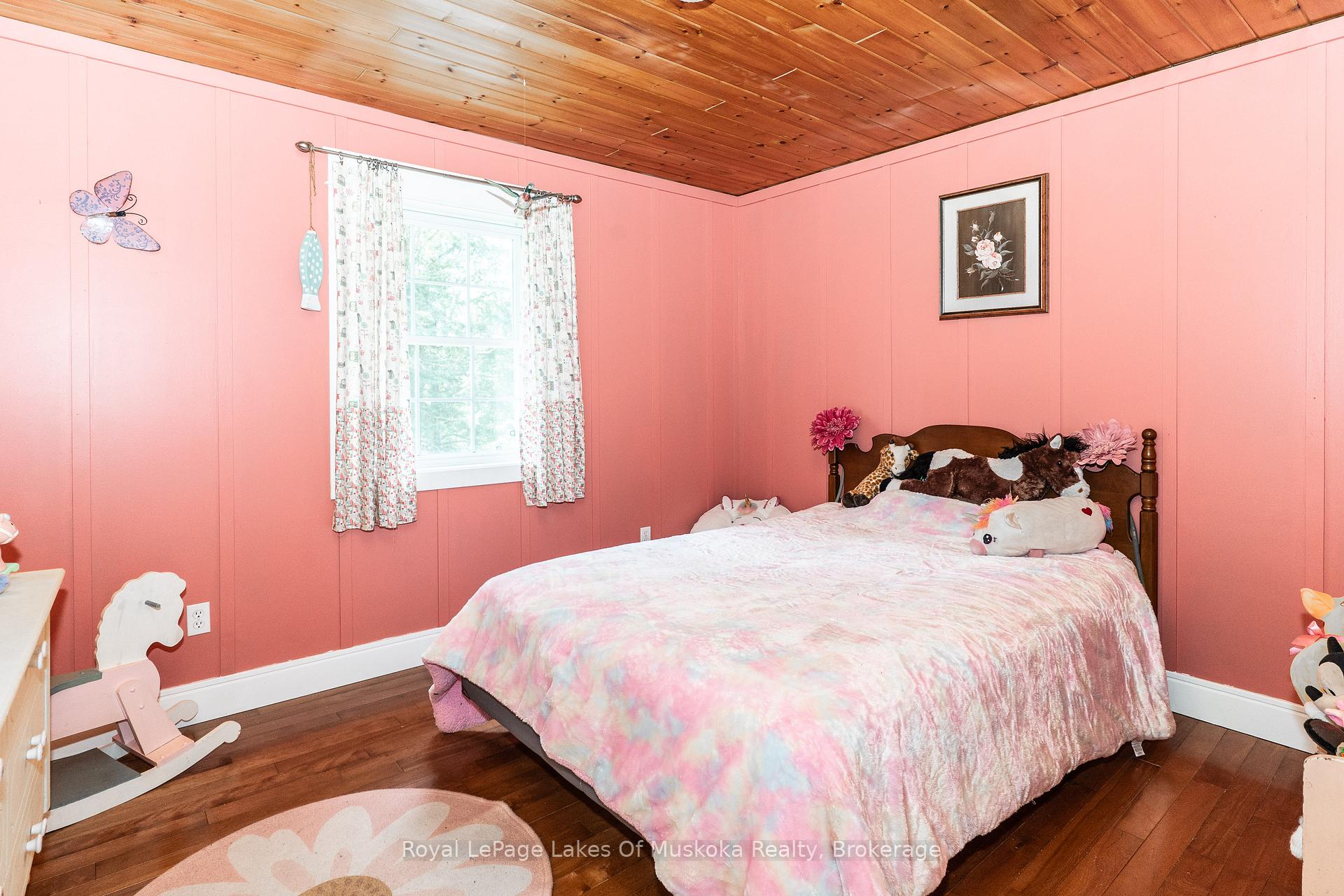 Photo 21 of 1185 Miriam Drive, Bracebridge, Oakley — HOMEH