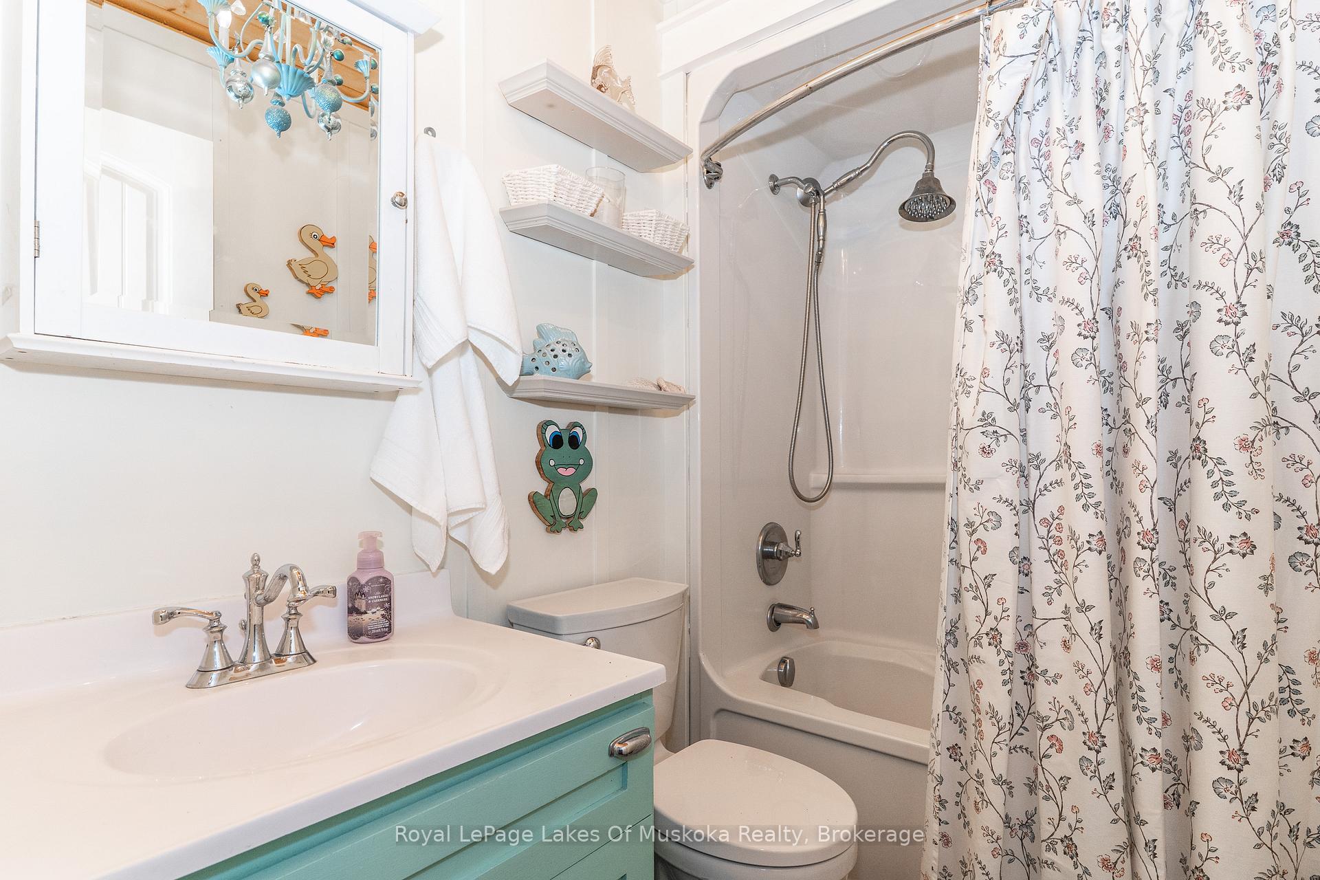 Photo 22 of 1185 Miriam Drive, Bracebridge, Oakley — HOMEH