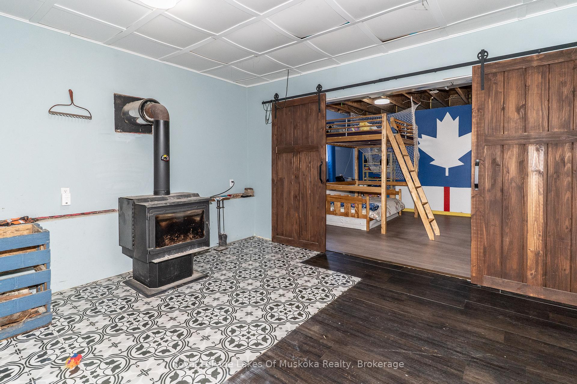 Photo 26 of 1185 Miriam Drive, Bracebridge, Oakley — HOMEH