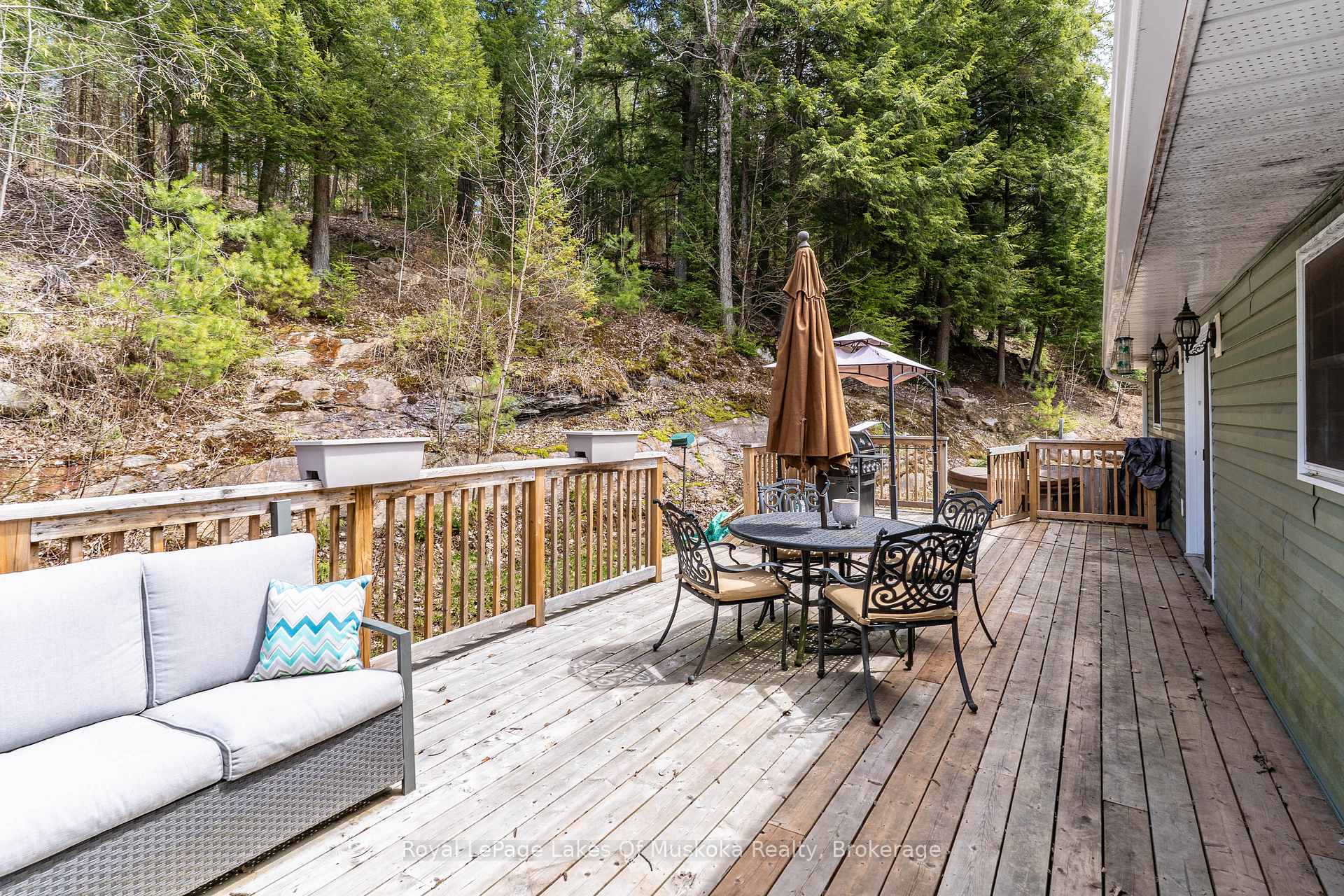 Photo 38 of 1185 Miriam Drive, Bracebridge, Oakley — HOMEH