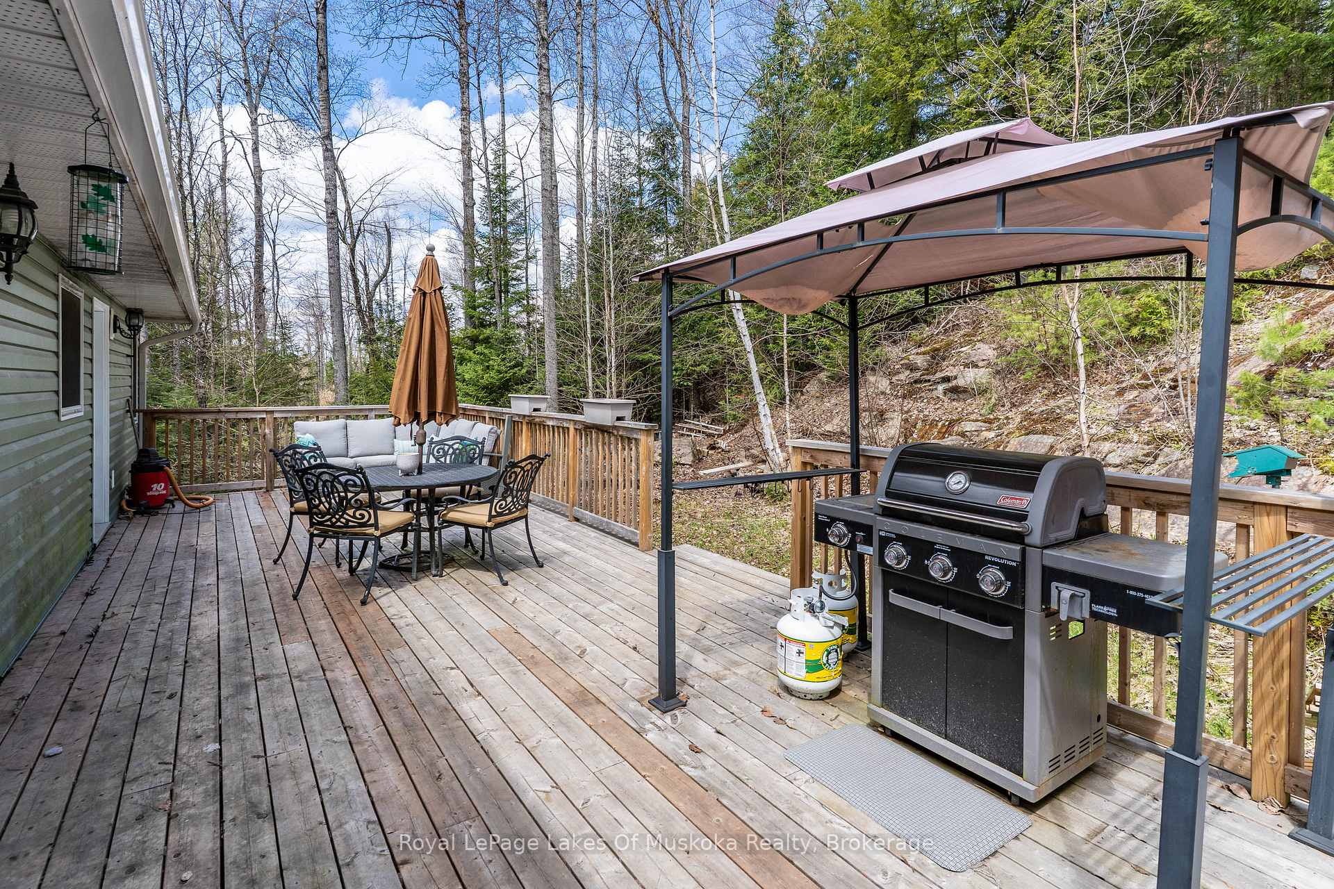 Photo 40 of 1185 Miriam Drive, Bracebridge, Oakley — HOMEH