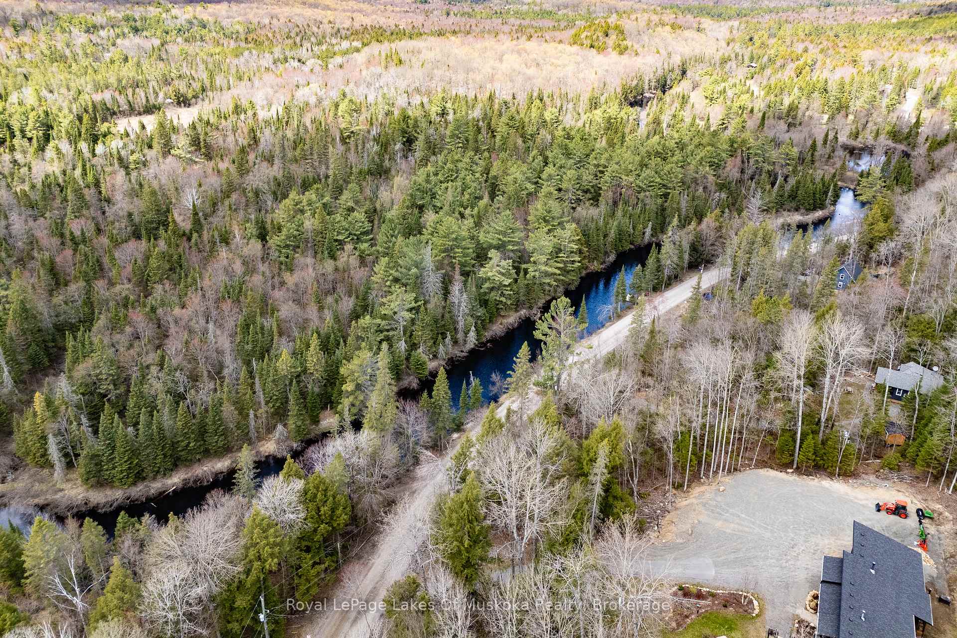 Photo 50 of 1185 Miriam Drive, Bracebridge, Oakley — HOMEH
