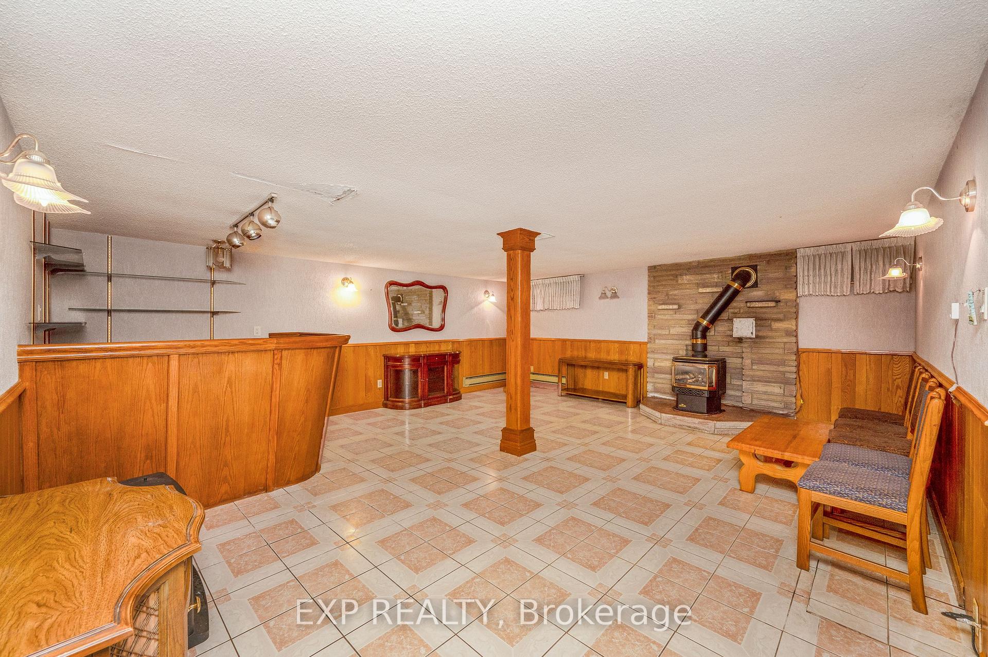 Photo 43 of 52 Storer Drive, North York, Humbermede — HOMEH