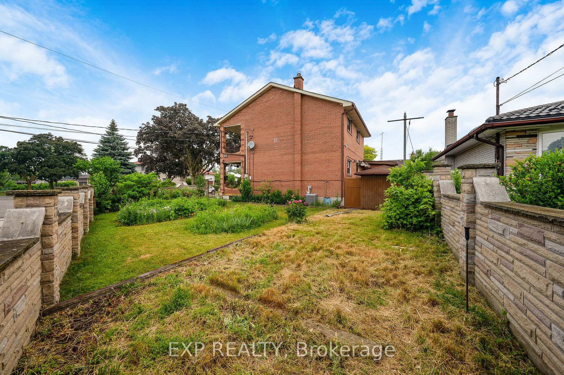 Photo 2 of 52 Storer Drive, North York, Humbermede — HOMEH