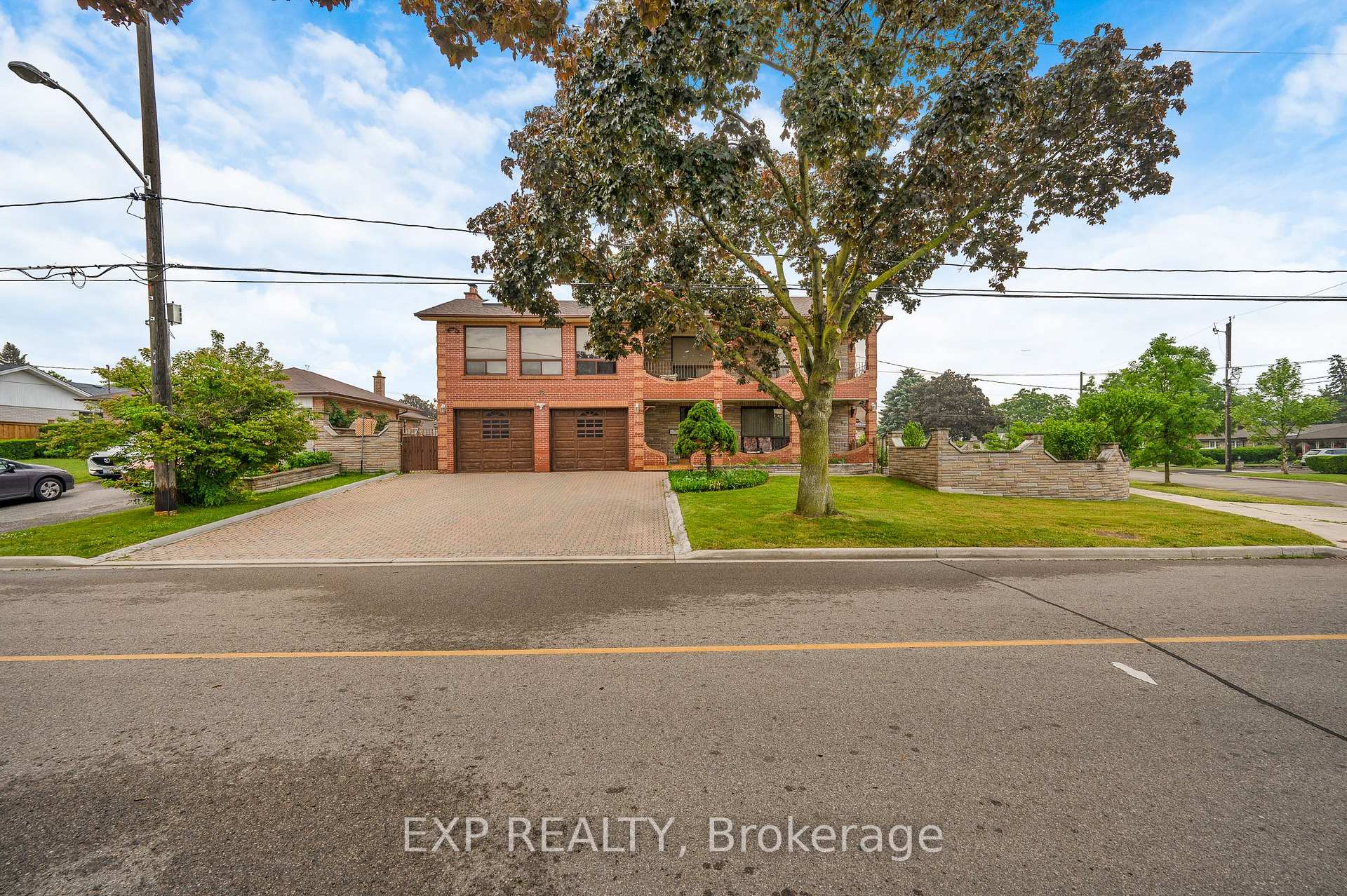 Photo 49 of 52 Storer Drive, North York, Humbermede — HOMEH