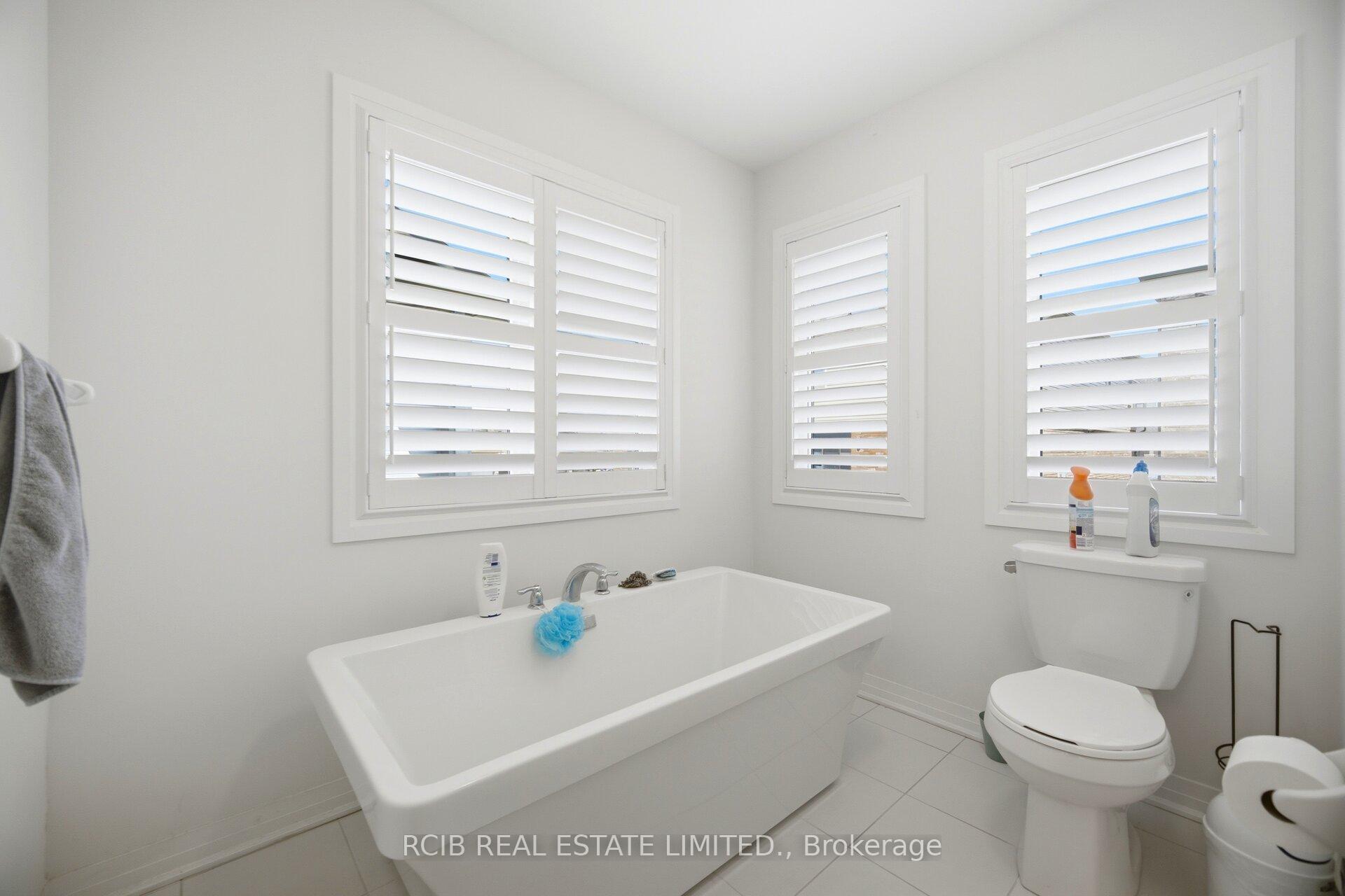 Photo 33 of 10 Thomas Gemmell Road, North Dumfries, Ayr — HOMEH