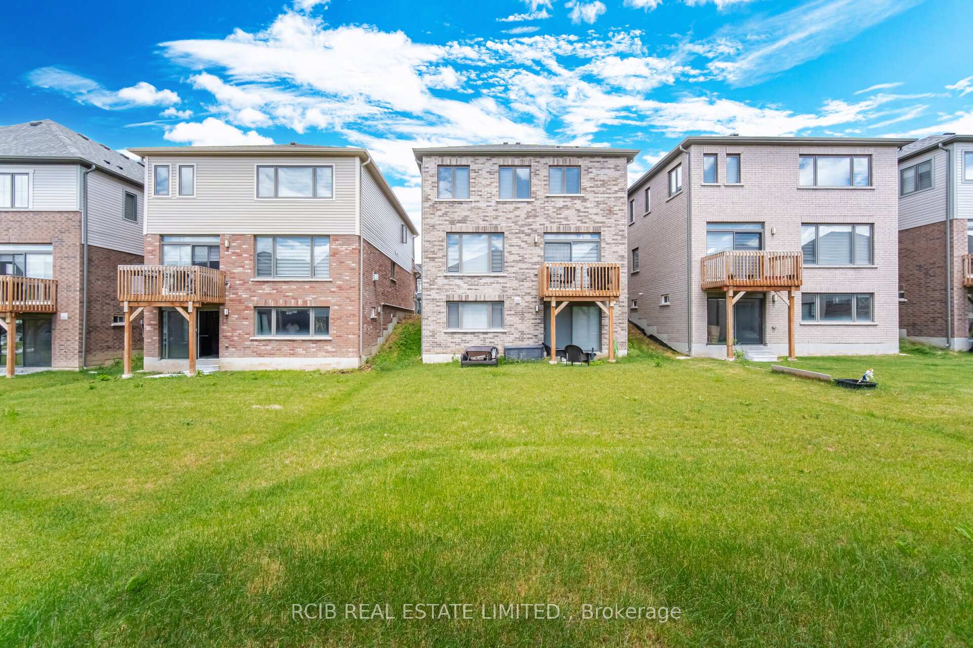 Photo 45 of 10 Thomas Gemmell Road, North Dumfries, Ayr — HOMEH