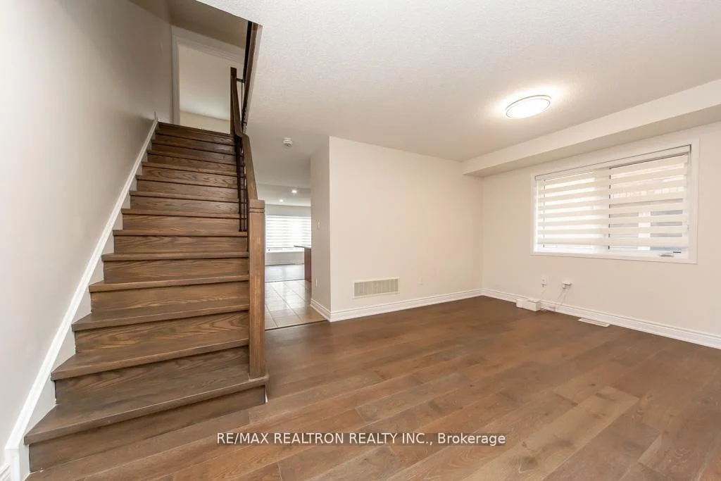 Photo 8 of 24 Skelton Crescent, Ajax, Northeast Ajax — HOMEH