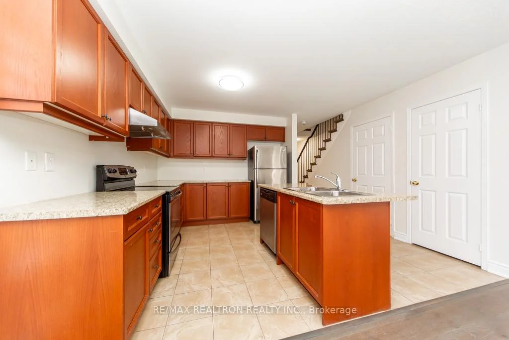 Photo 21 of 24 Skelton Crescent, Ajax, Northeast Ajax — HOMEH