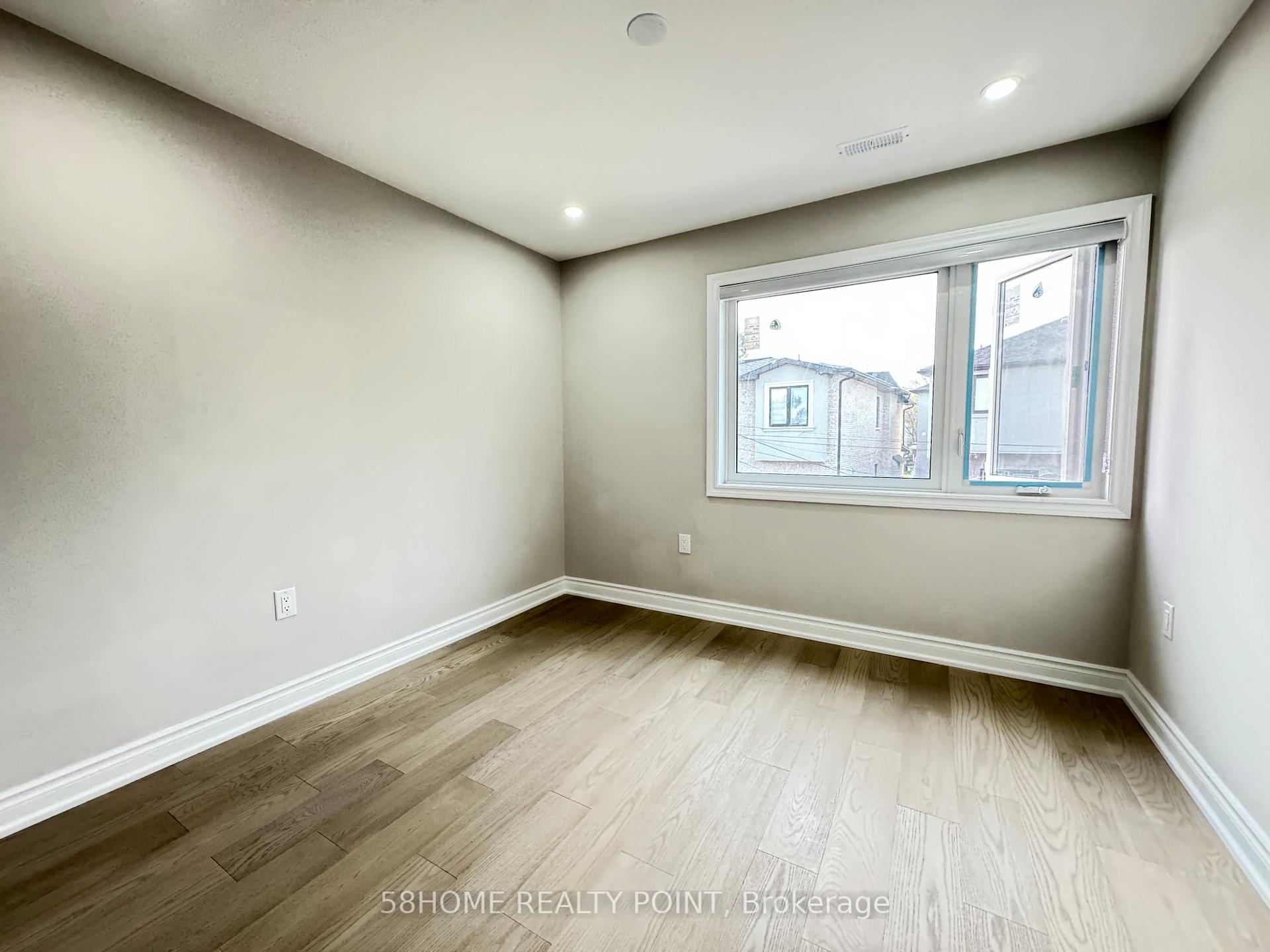 Photo 7 of Unit 3, 374 O'connor Drive, Toronto, East York — HOMEH